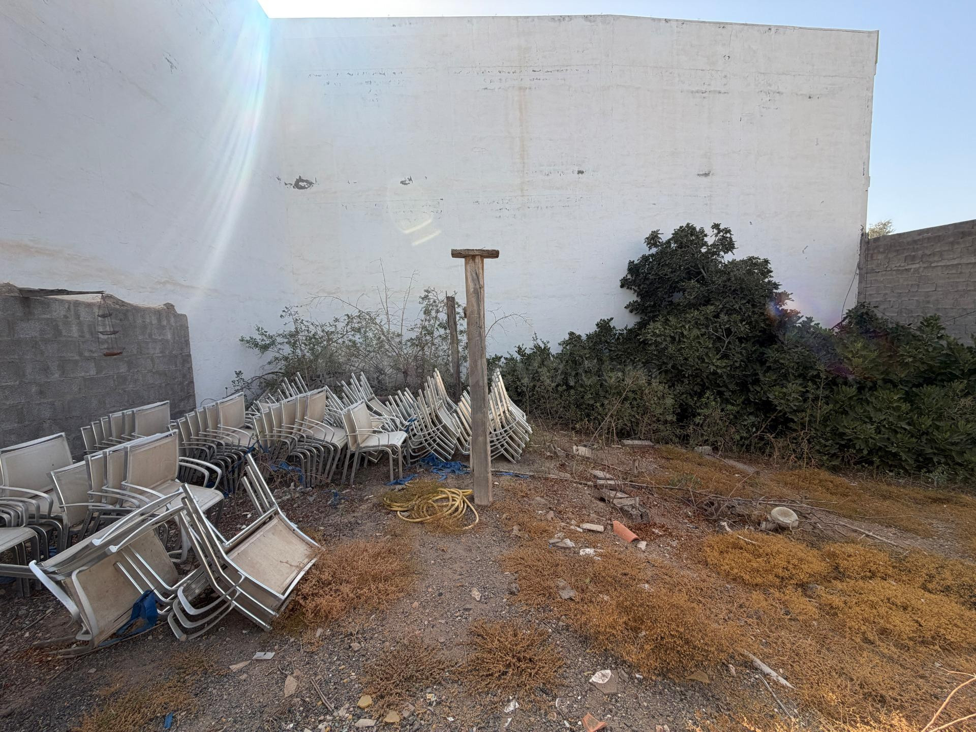 TERRENO URBANO CONSOLIDADO EN CALLE PINTOR NESTOR EN CARRIZA - foto 4