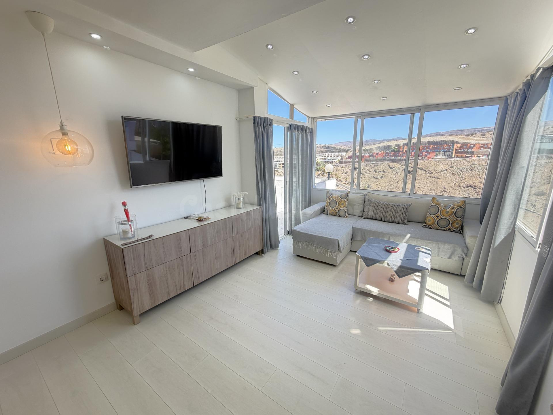 Puerto Rico: 86 m2, 3 dormitorios, gran terraza y piscina