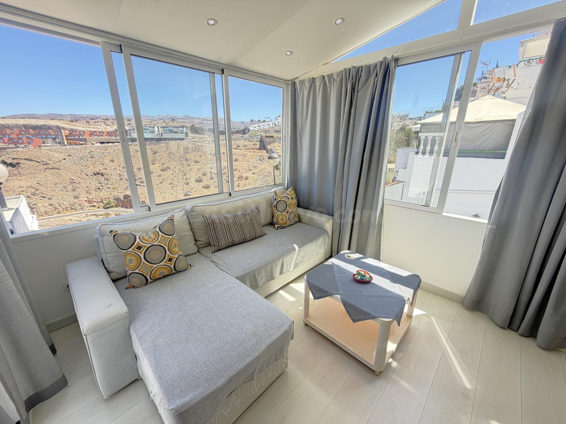 Puerto Rico: 86 m2, 3 dormitorios, gran terraza y piscina - foto 3
