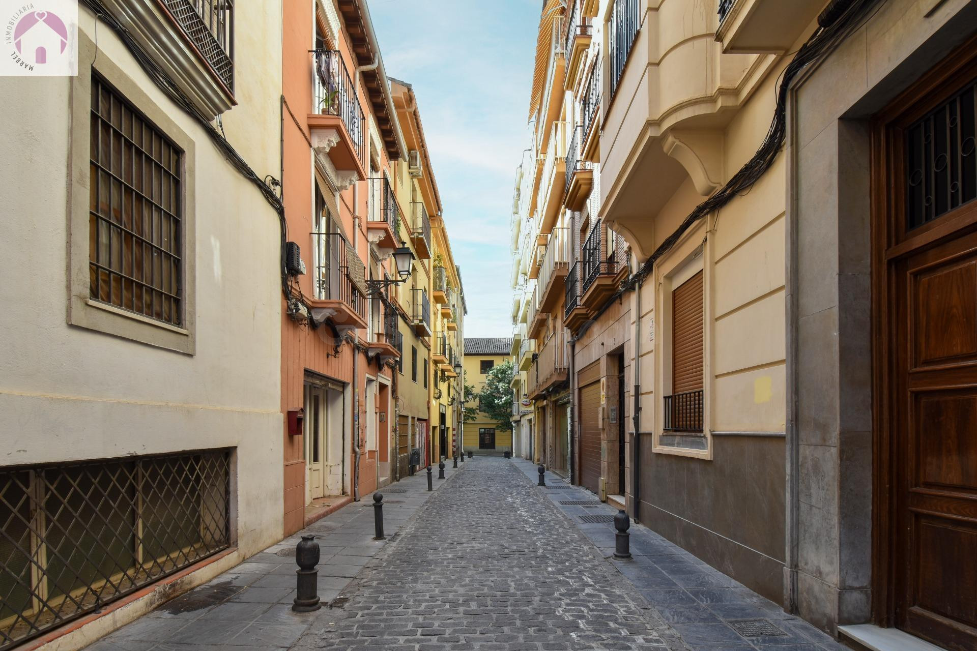 Edificio 5 habitaciones 205m² en venta - Centro