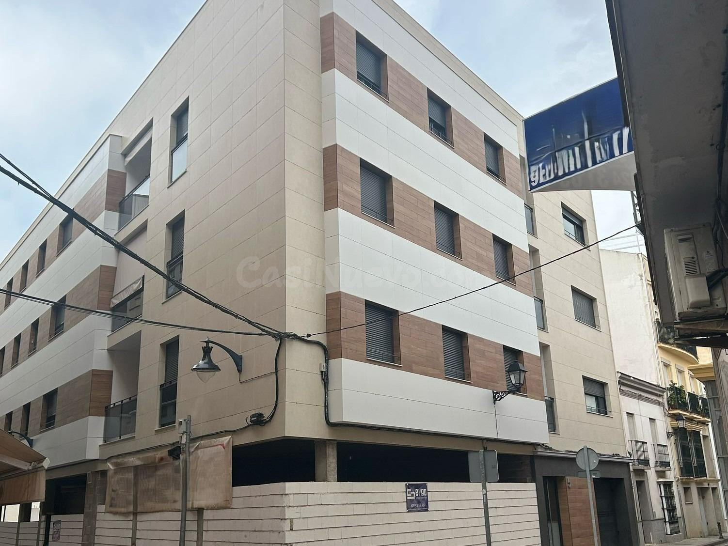 LOCAL COMERCIAL CENTRO DE ALMENDRALEJO