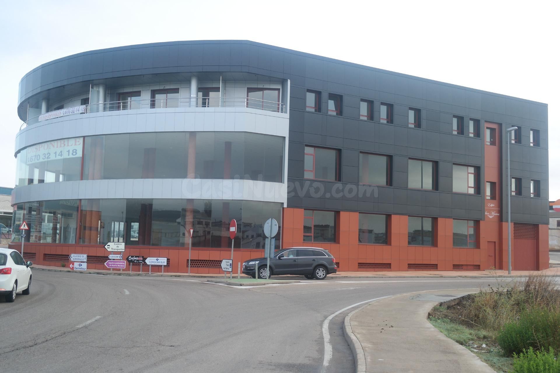OFICINAS DISPONIBLES EN EDIFICIO DE NEGOCIOS EN ALMENDRALEJO