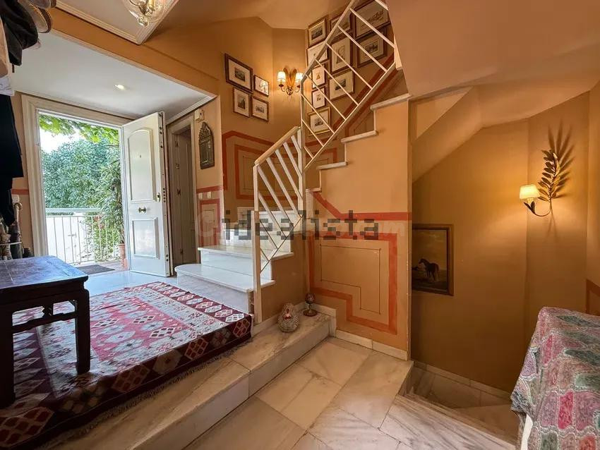 ESPECTACULAR VIVIENDA UNIFAMILIAR EN LOS BERMEJALES (SEVILLA - foto 3