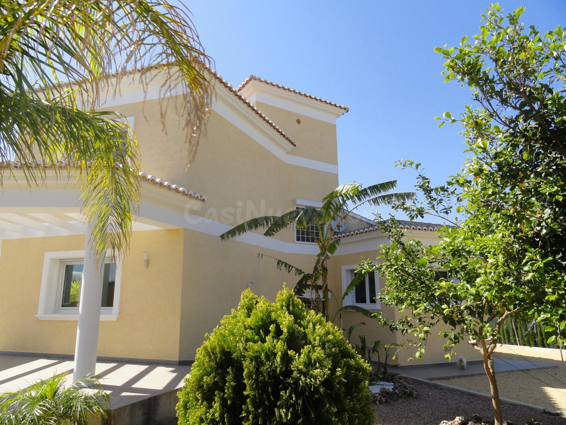 Elegante villa espaciosa, con jardín tropical y piscina priv - foto 5