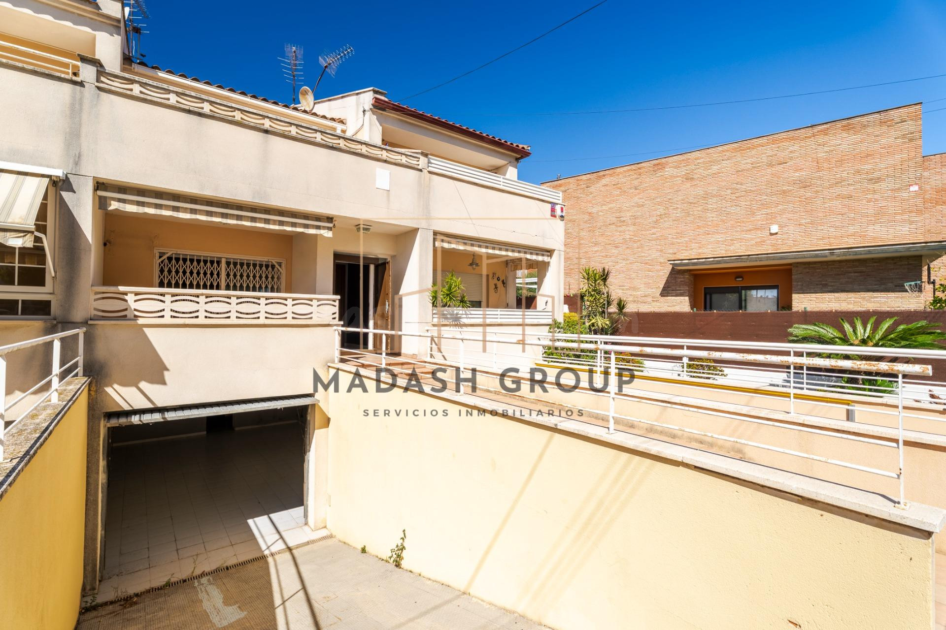 FINANCIACIÓN DE HASTA EL 100%* | CASA ADOSADA CON PATIO, TER