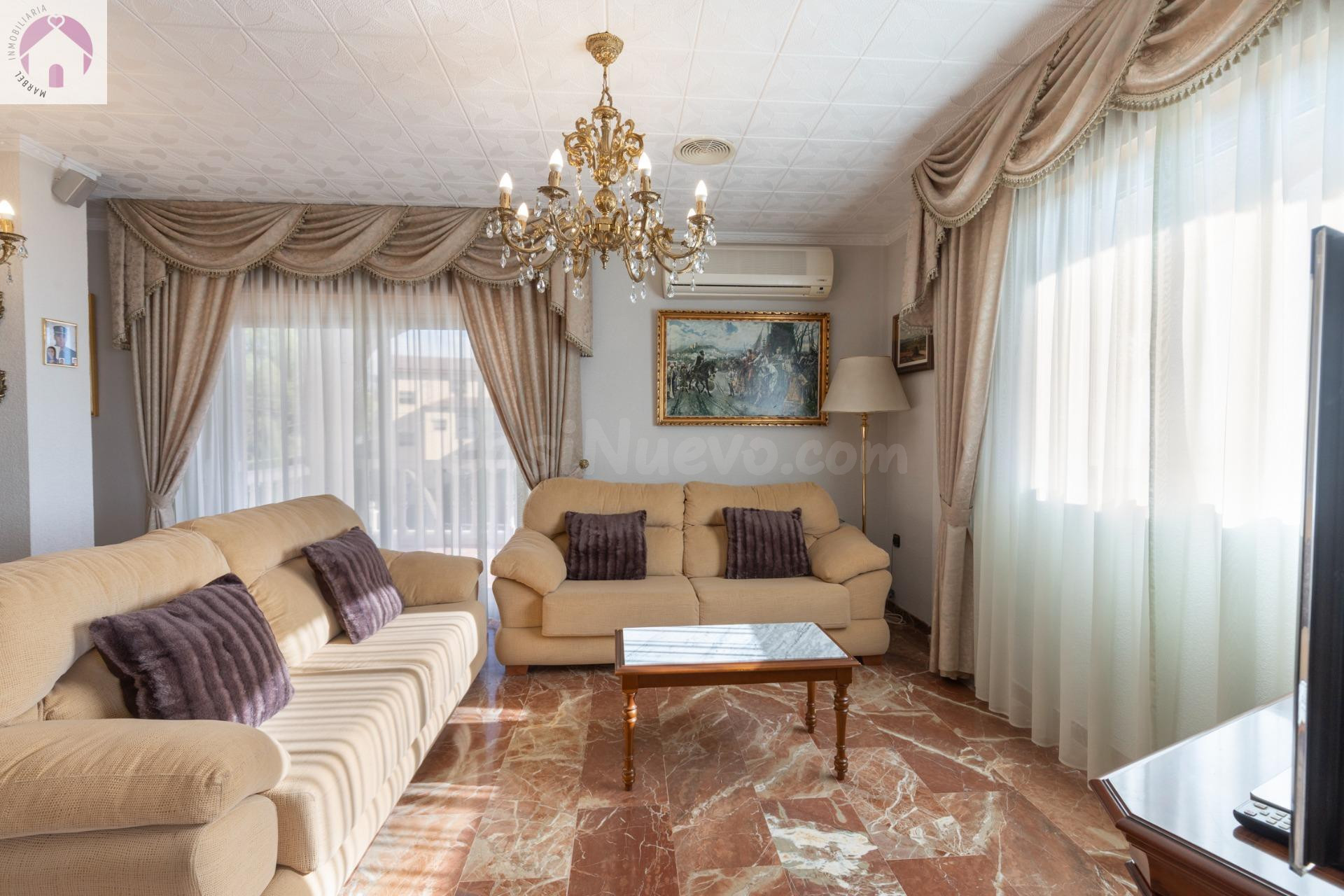 Amplio Pareado en Vega de Granada: Tu Nuevo Hogar Espera por - foto 3