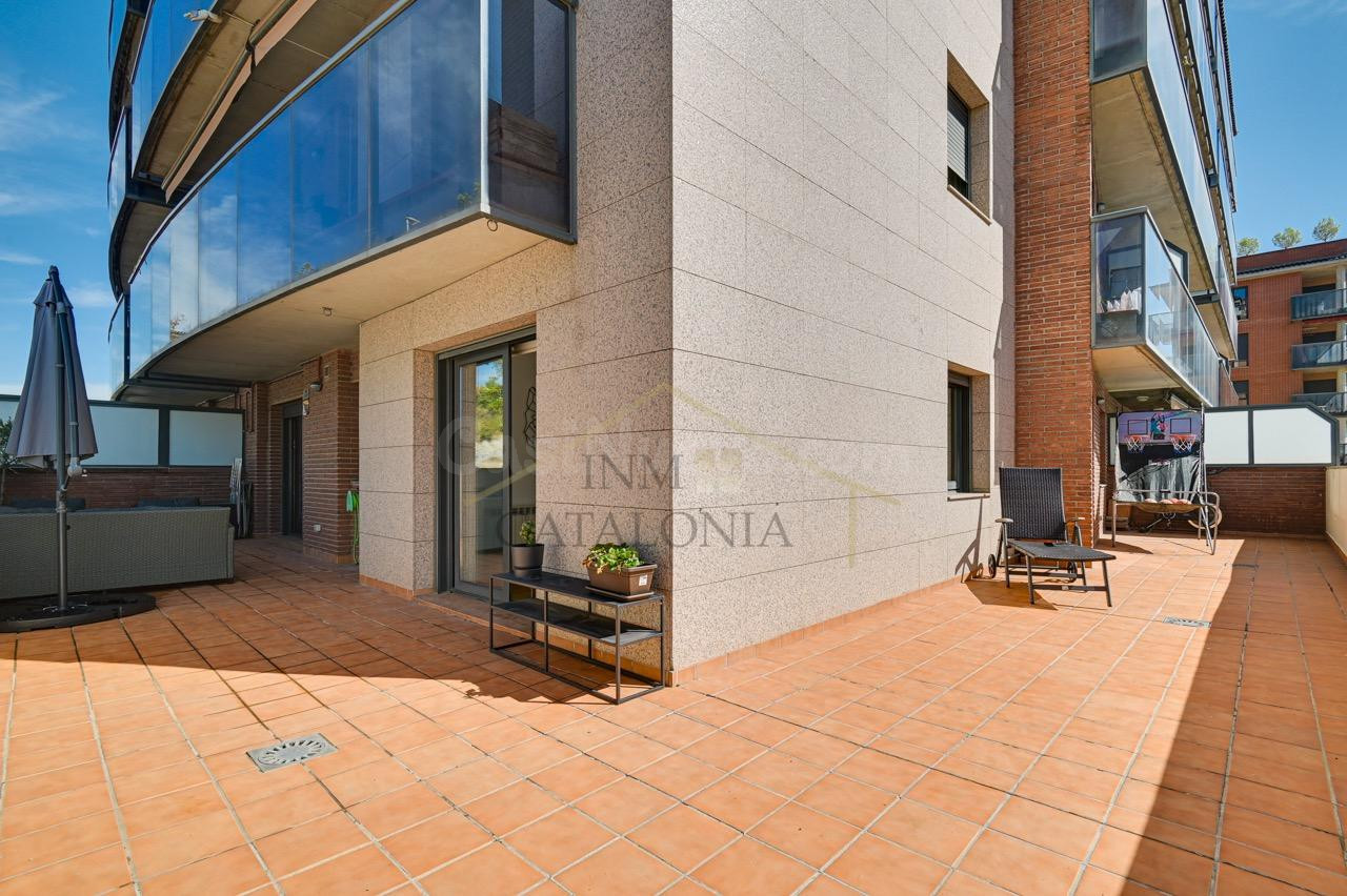 Piso familiar con terraza en Vic – 108 m2, luminoso y listo 