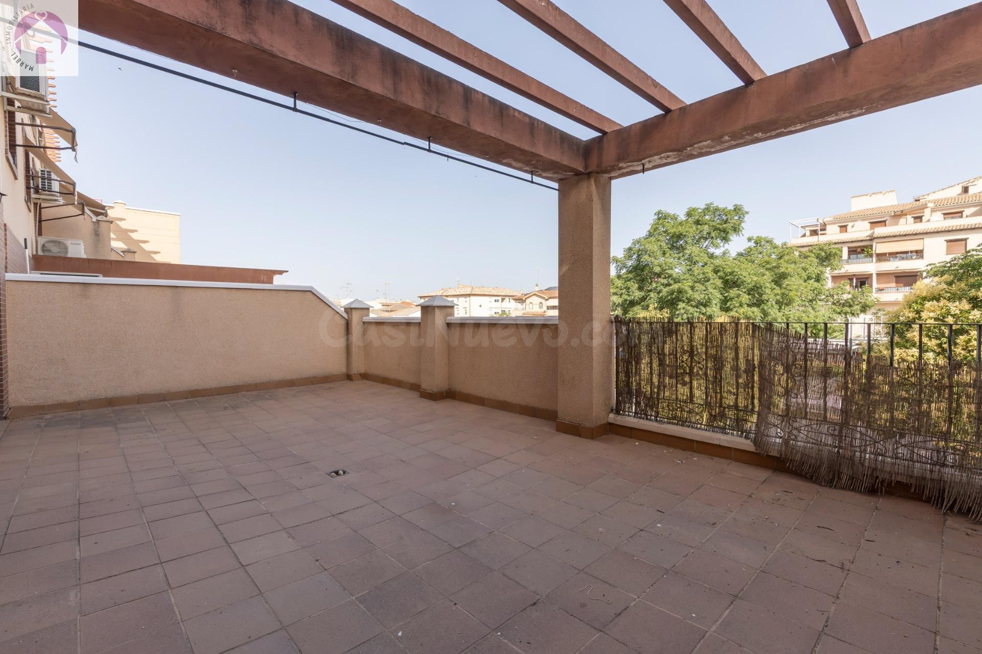 PISO CON TERRAZA EN ATARFE!