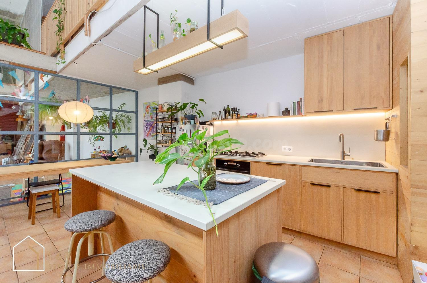 LOCAL DUPLEX REFORMADO COMO VIVIENDA - foto 4