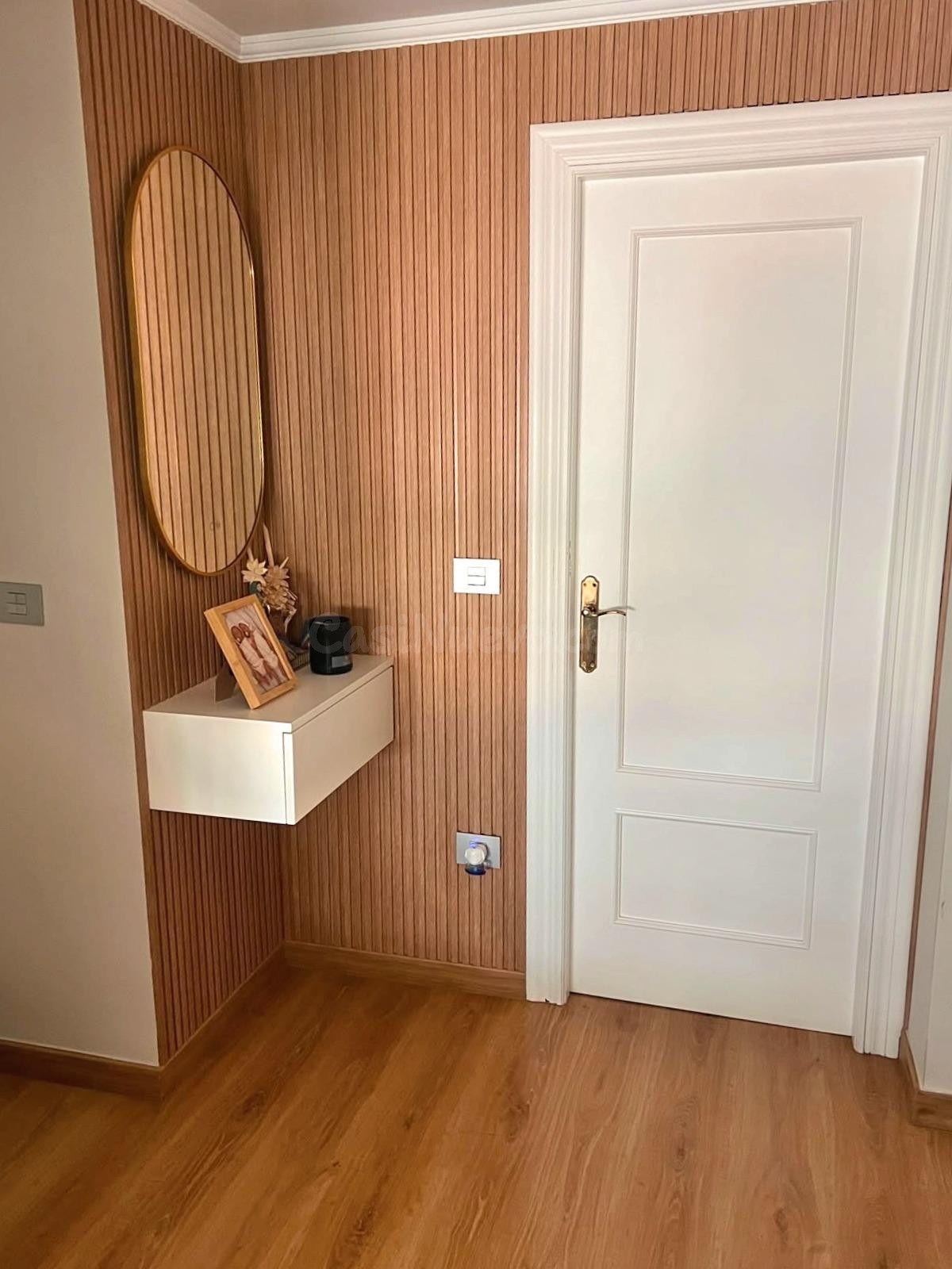 Piso reformado de 4 habitaciones, todo exterior y con ascens - foto 4