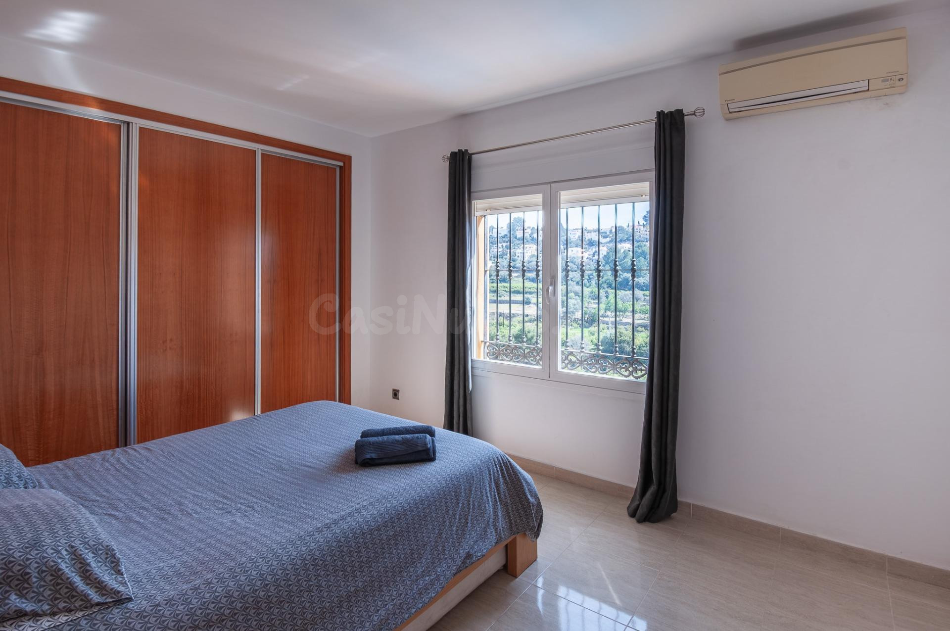 Villa en Orba de 5 dormitorios con piscina y vistas impresio - foto 4