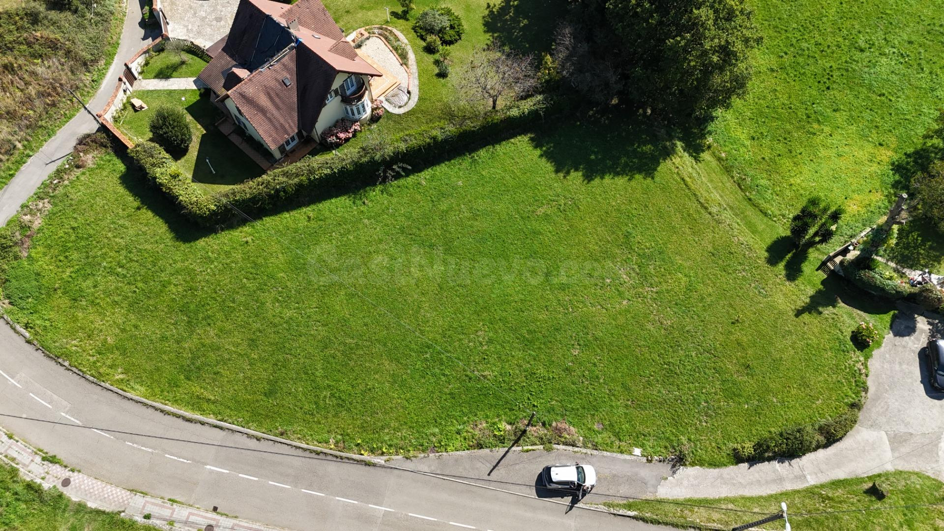 TERRENO URBANO en Igollo de Camargo - foto 2