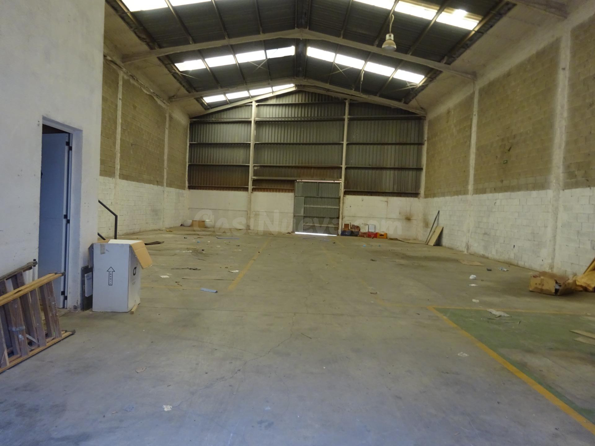 NAVE PARA ALQUILAR EN CAMINO BETXI - foto 2