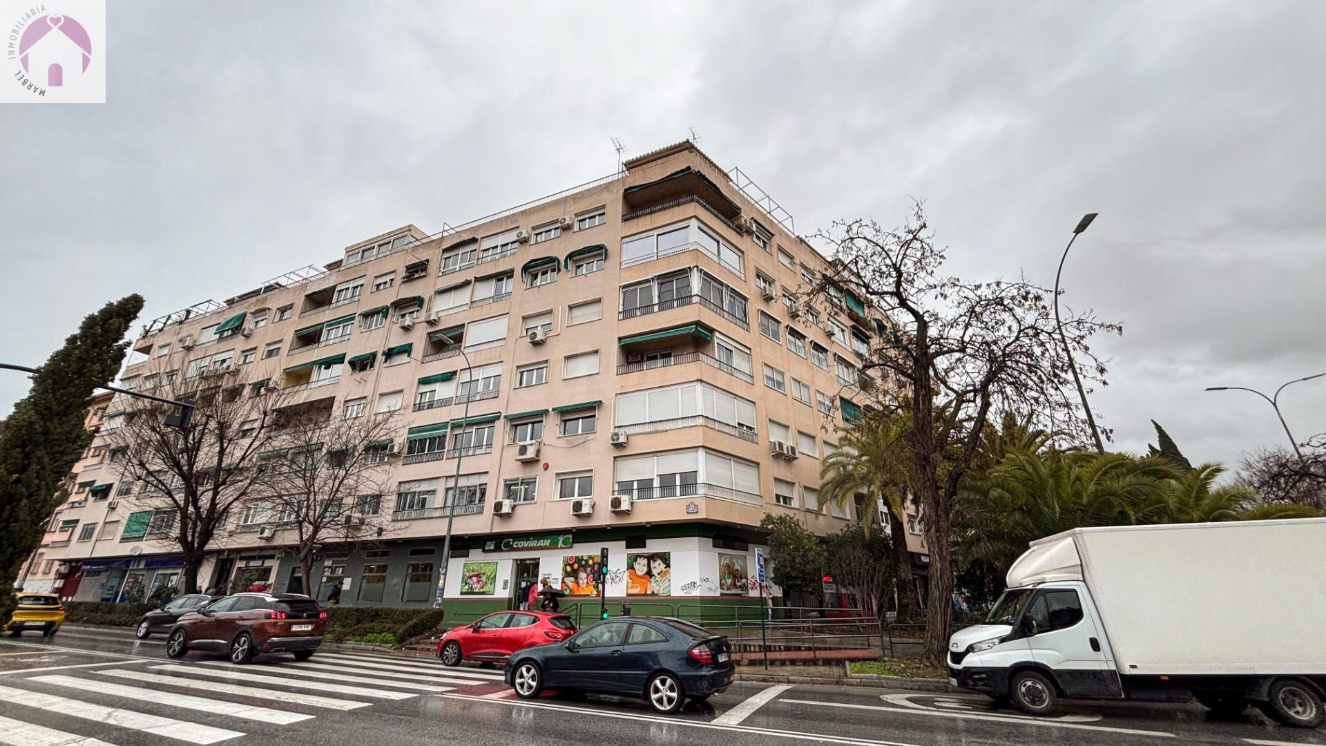 Gran Piso Reformado en Constitución, Frente a Paseillos Univ - foto 2
