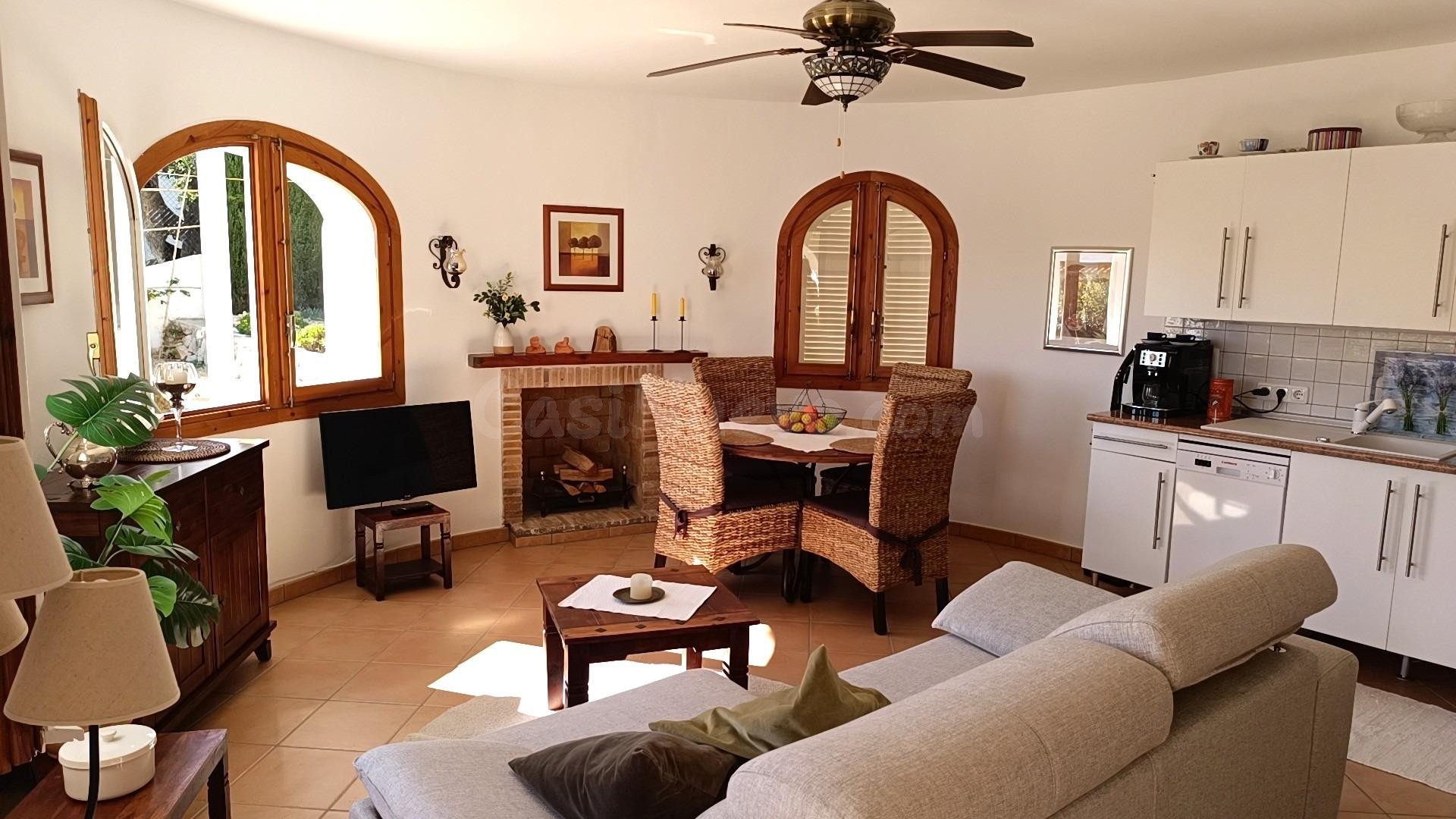 Villa con apartamento de invitados y vistas impresionantes e - foto 5