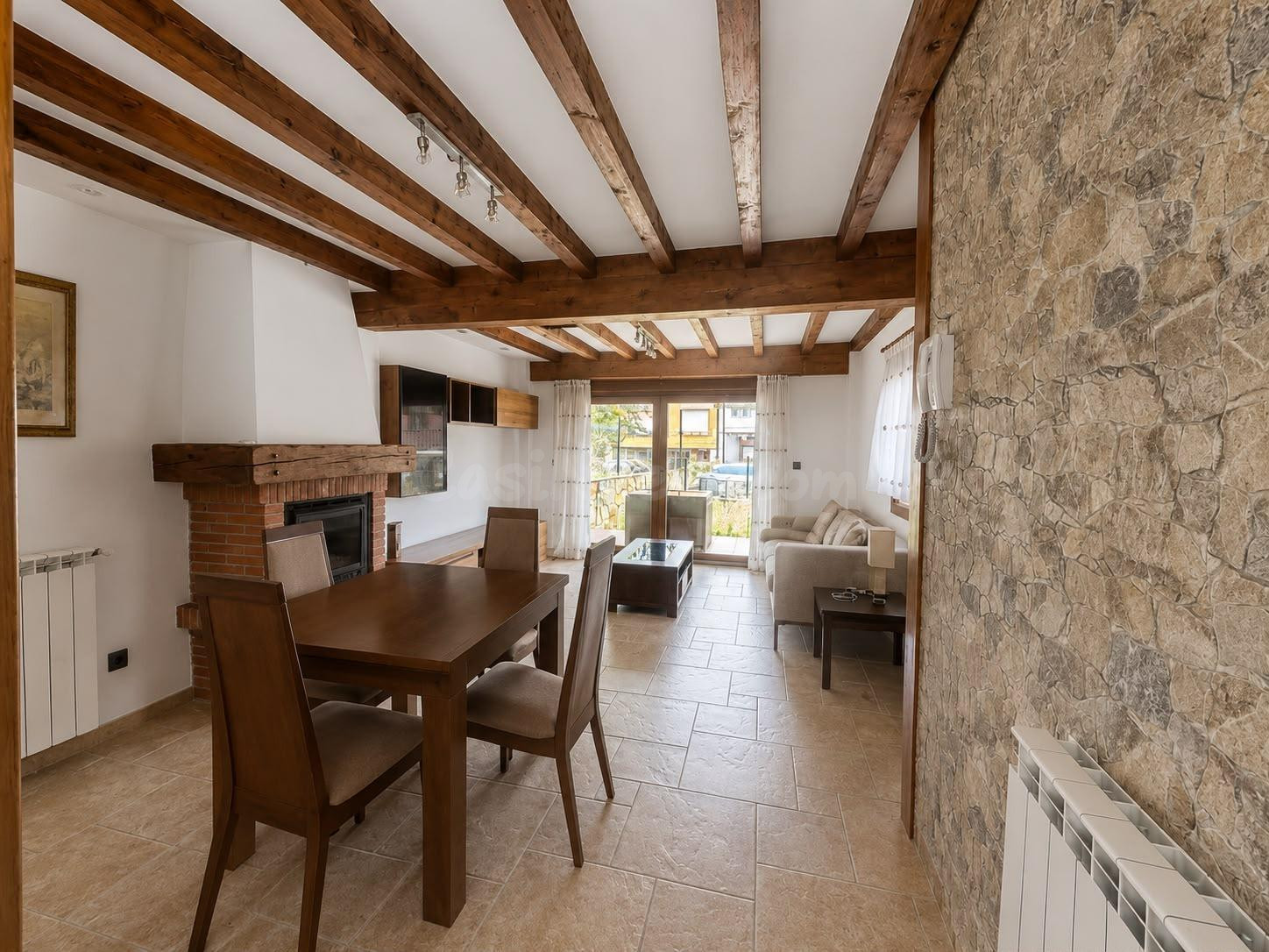 Casa pareada de estilo montañés totalmente restaurada en La  - foto 4
