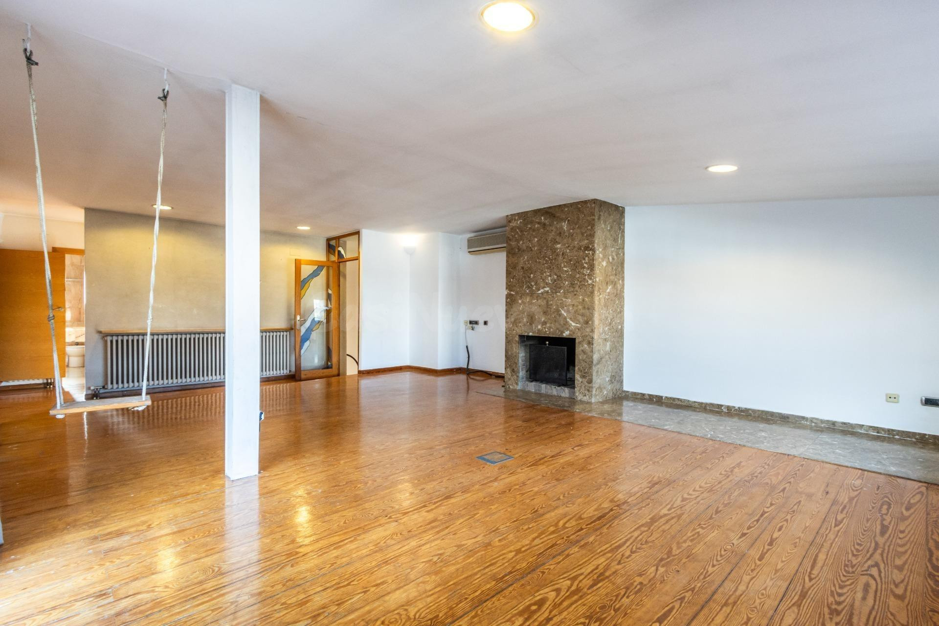 ESPECTACULAR ÁTICO DÚPLEX DE 5 habitaciones CON 2 SALONES, 2 - foto 2