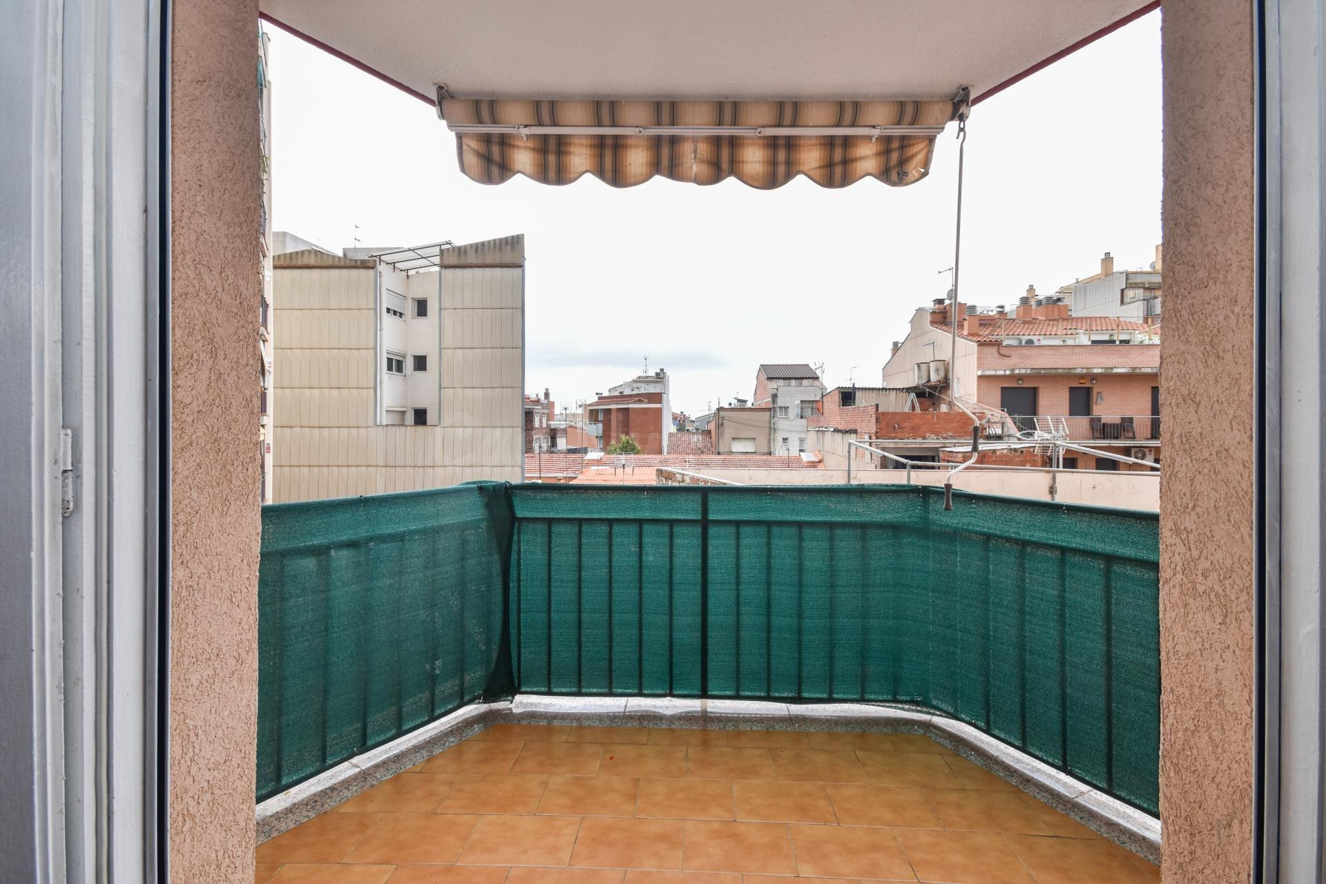 PISO EN VENTA EN SANT PERE EN TERRASSA - foto 3