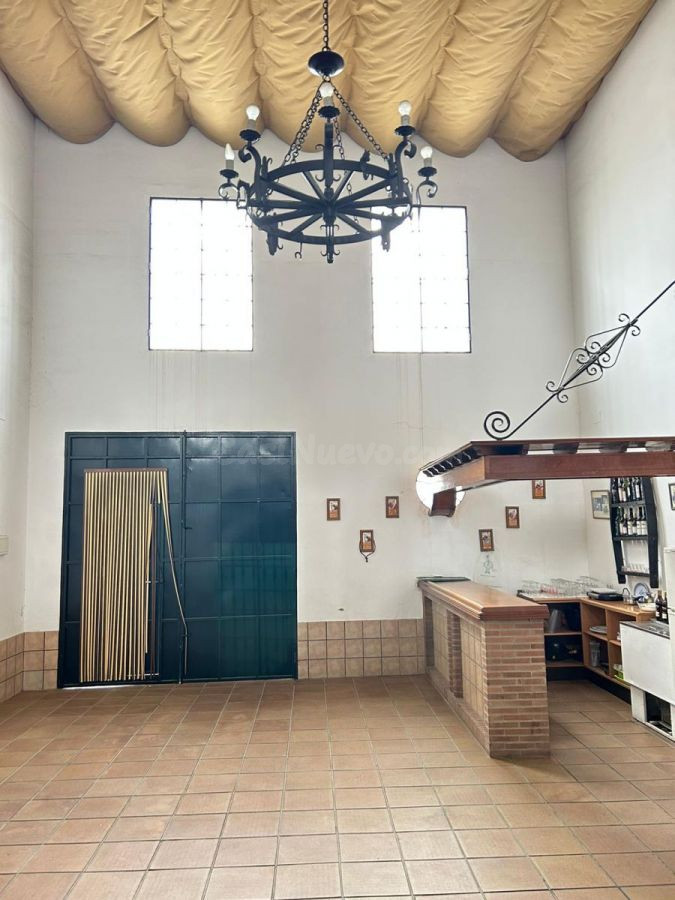 GRAN CONSTRUCCIÓN TIPO SOLAR E INCLUSO PARA VIVIENDA EN BOLLULLOS PAR DEL CONDADO, HUELVA, ANDALUCÍA.