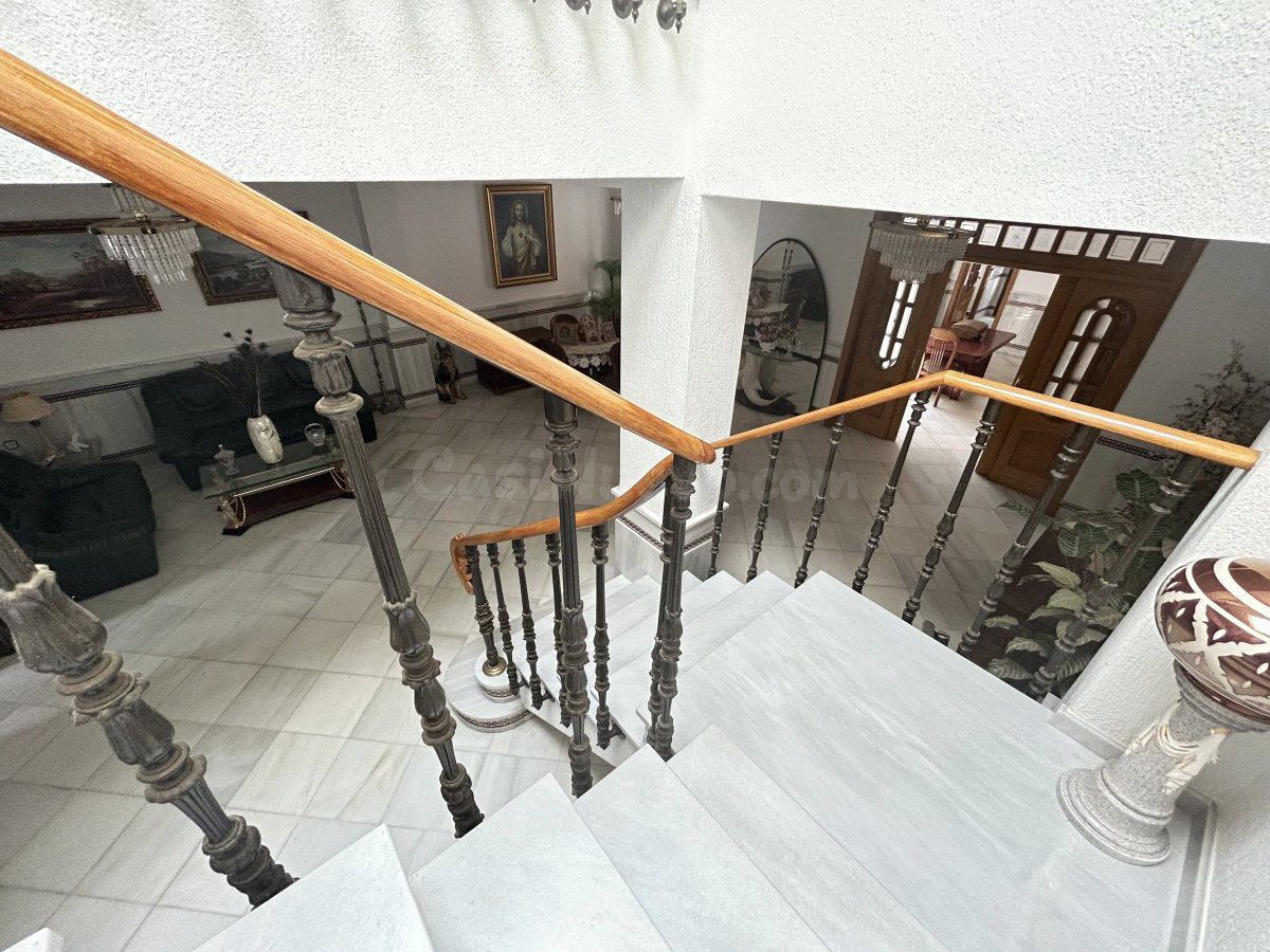 GRAN CASA IDEAL PARA FAMILIAS EN BOLLULLOS, HUELVA - foto 2