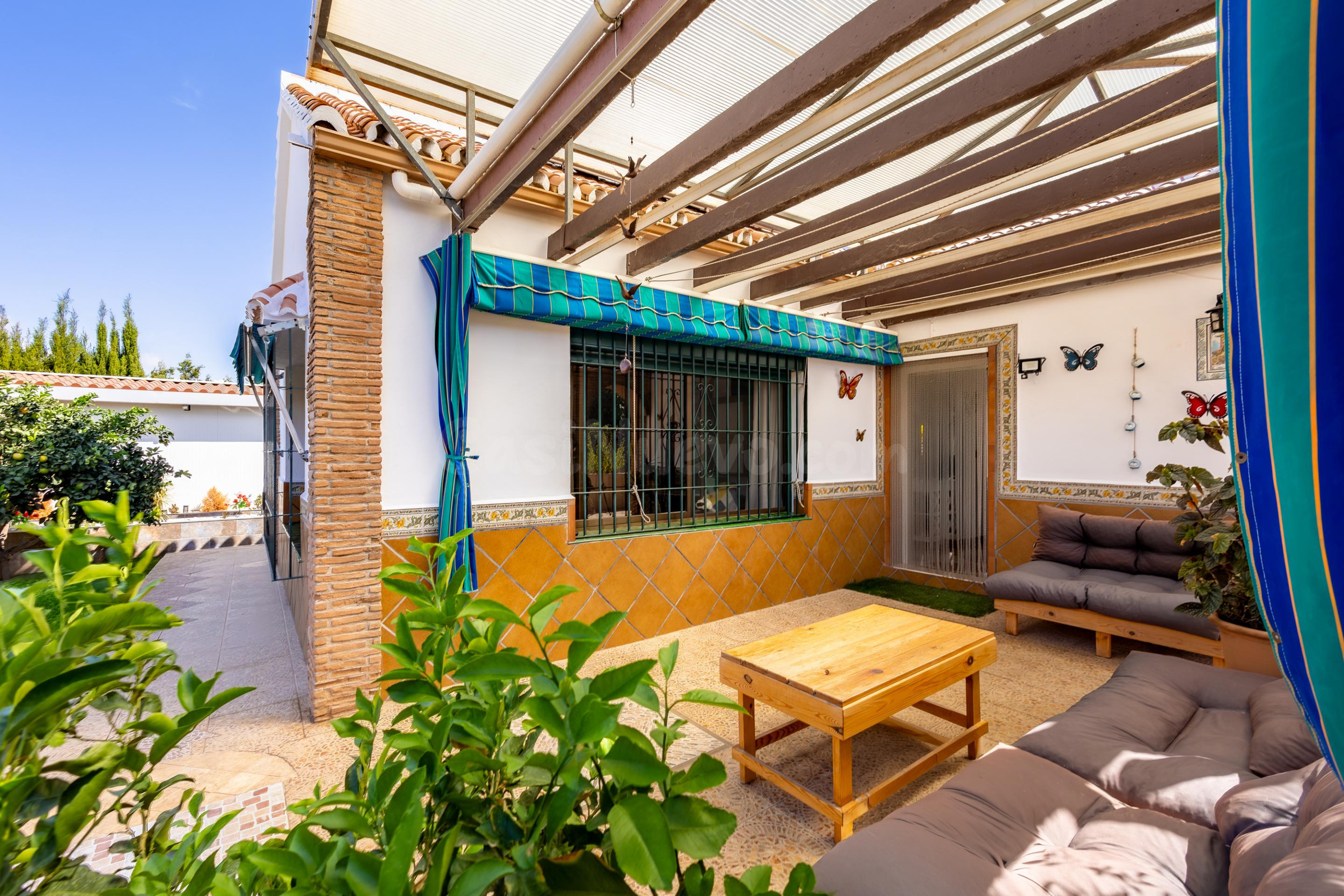 Casa independiente en venta en Alhaurín de la Torre con pisc - foto 3