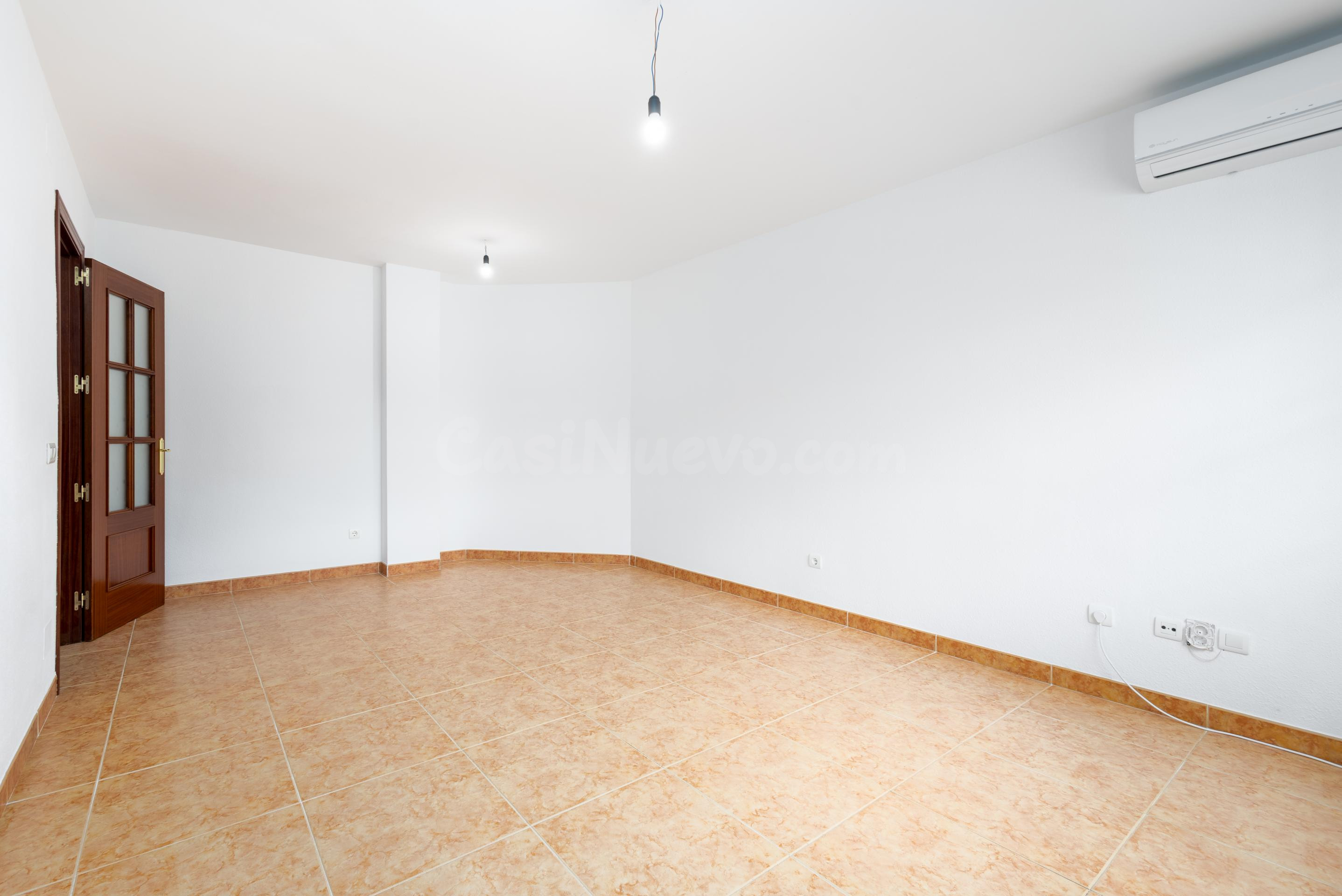 Piso en venta en el centro de Alhaurín de la Torre con parki - foto 4
