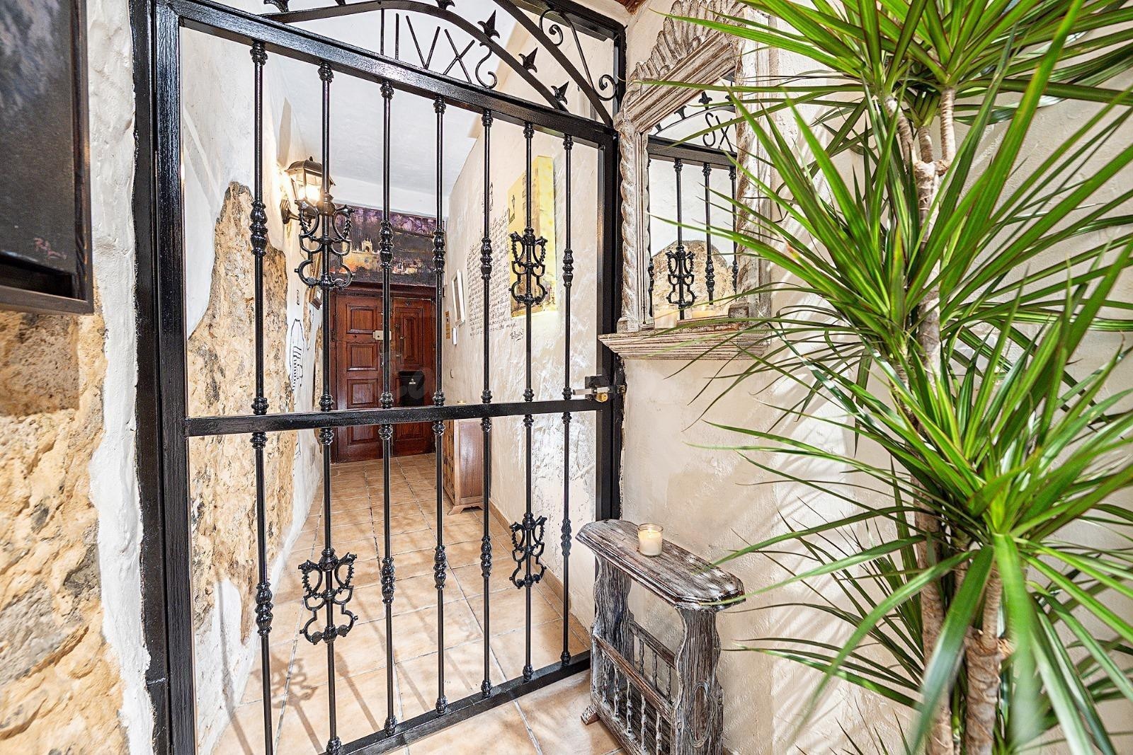 Casa histórica del siglo XVI en Vegueta – 268 m2 con rentabilidad demostrada