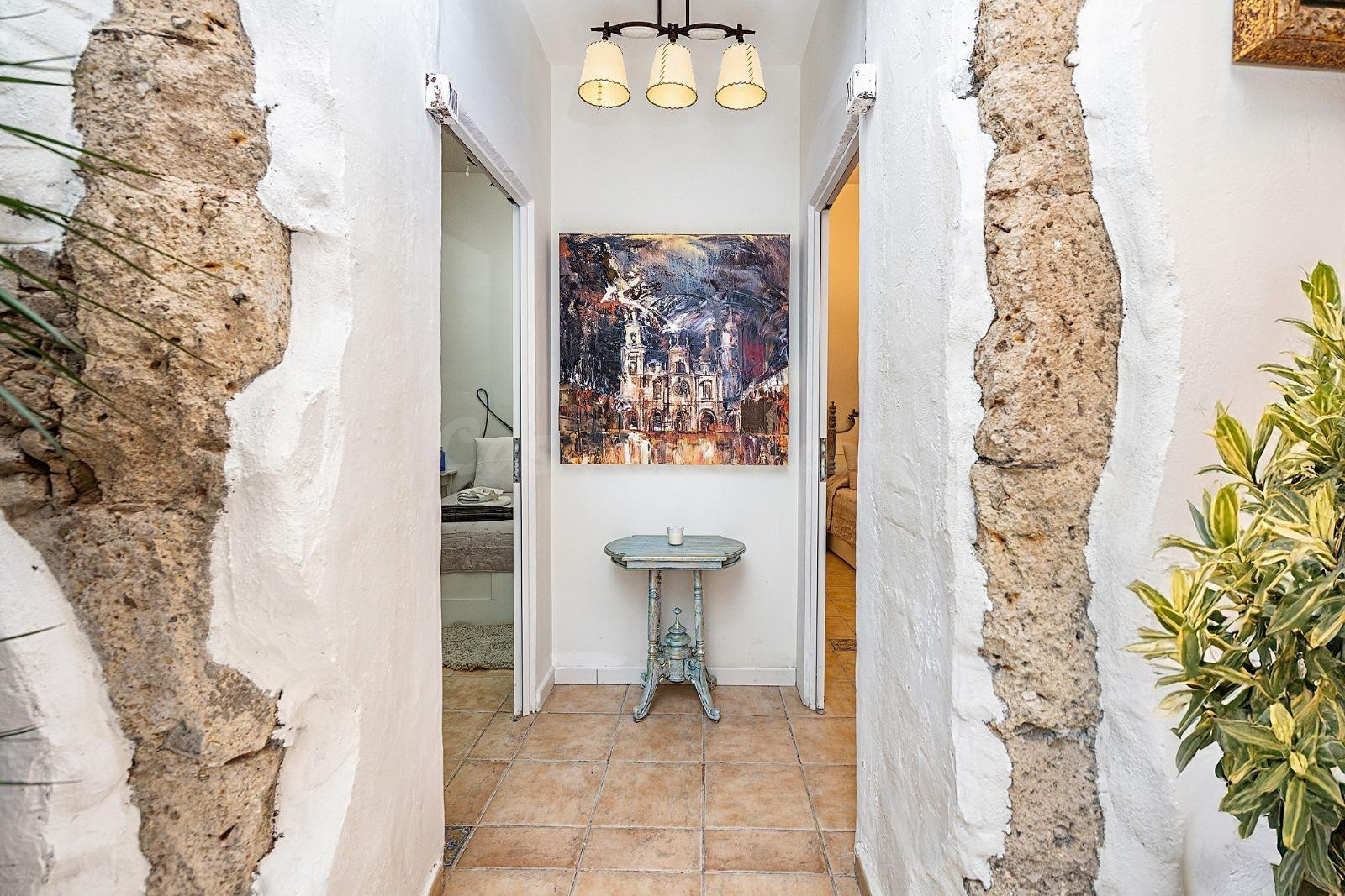 Casa histórica del siglo XVI en Vegueta – 268 m2 con rentabi - foto 2