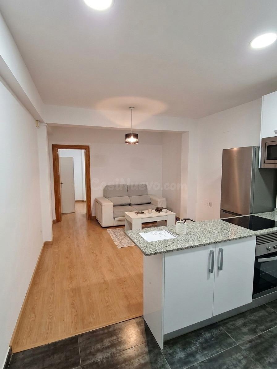 Vivienda con amplia terraza en San Agustín, Alicante - foto 2