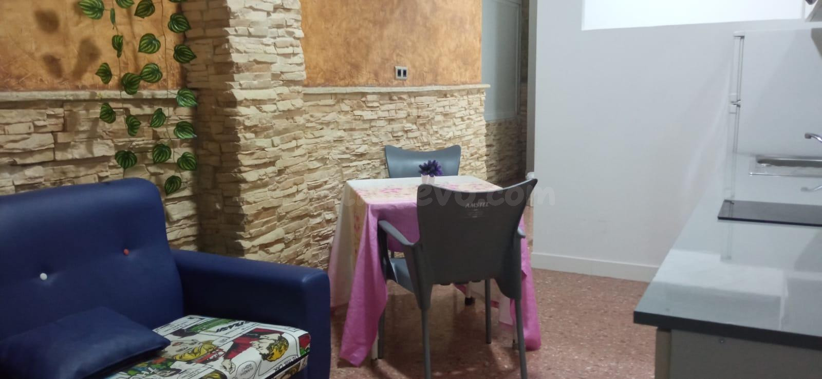 Local Comercial Reformado en Nuevo San Blas. Precio: 700 €/m