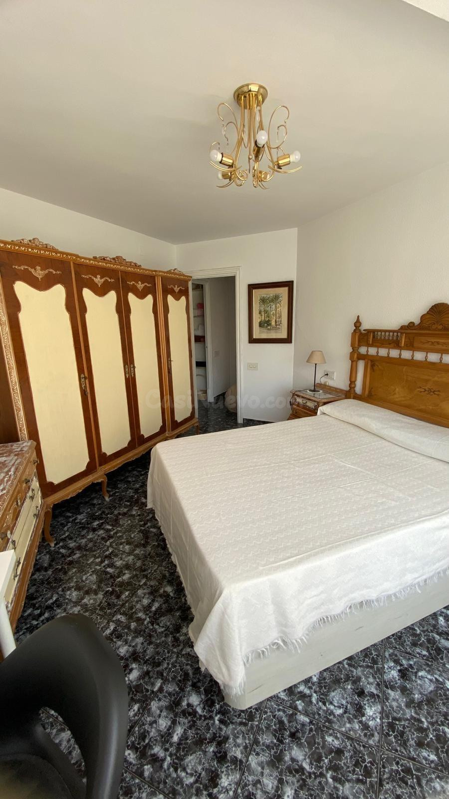 Habitación en alquiler – Centro de Alicante – 420 €/mes solo - foto 2