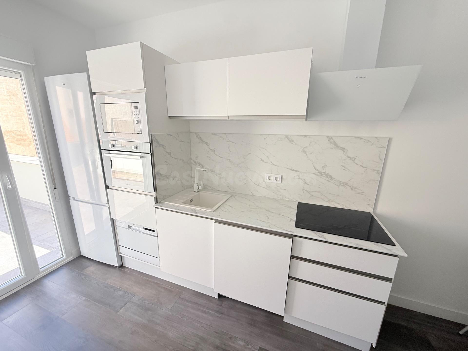 Apartamento 3 habitaciones 90m² en alquiler - Carolinas baja - foto 3