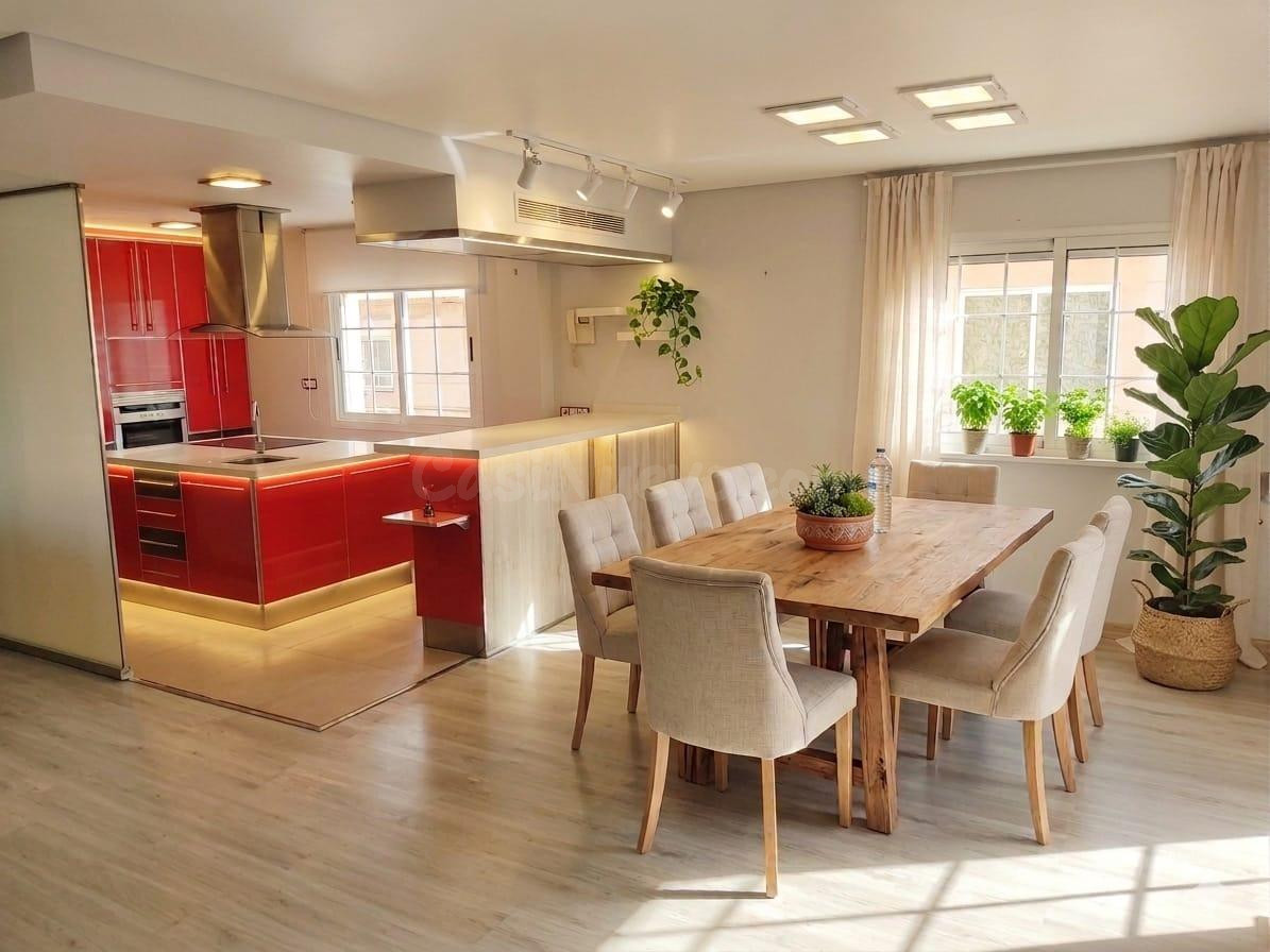 VIVIENDA INDEPENDIENTE REFORMADA | 180 m2 ÚTILES, GARAJE PRI - foto 3