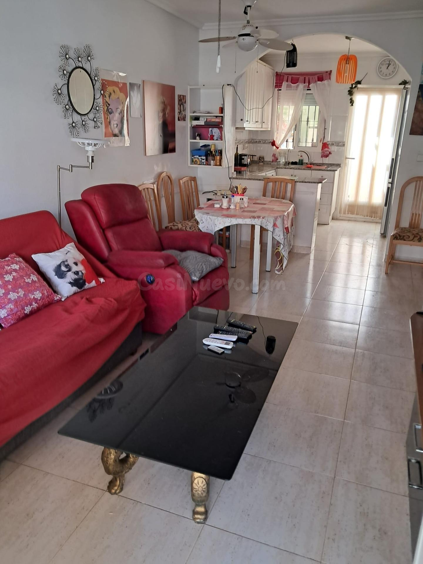 TU PROPIO OASIS: CHALET CON PISCINA, JARDÍN Y GARAJE - foto 5