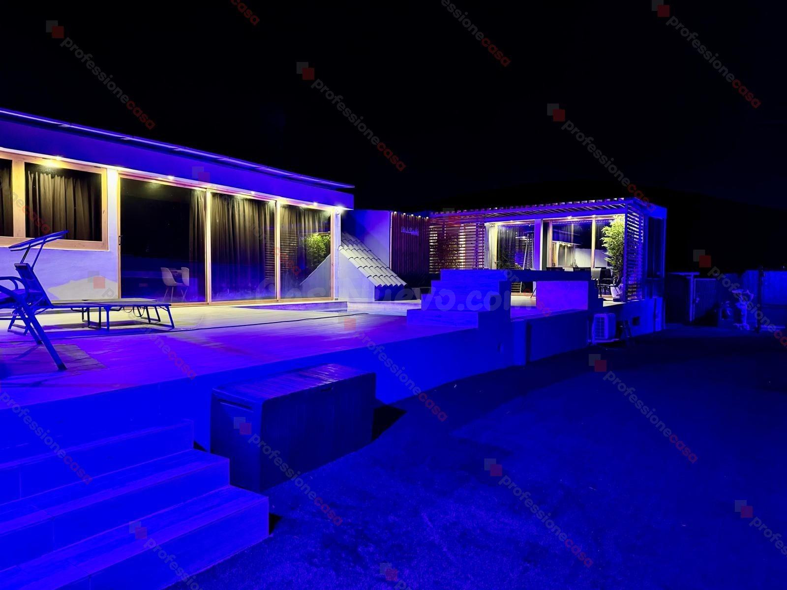 Villa autosuficiente con piscina climatizada y privacidad ab