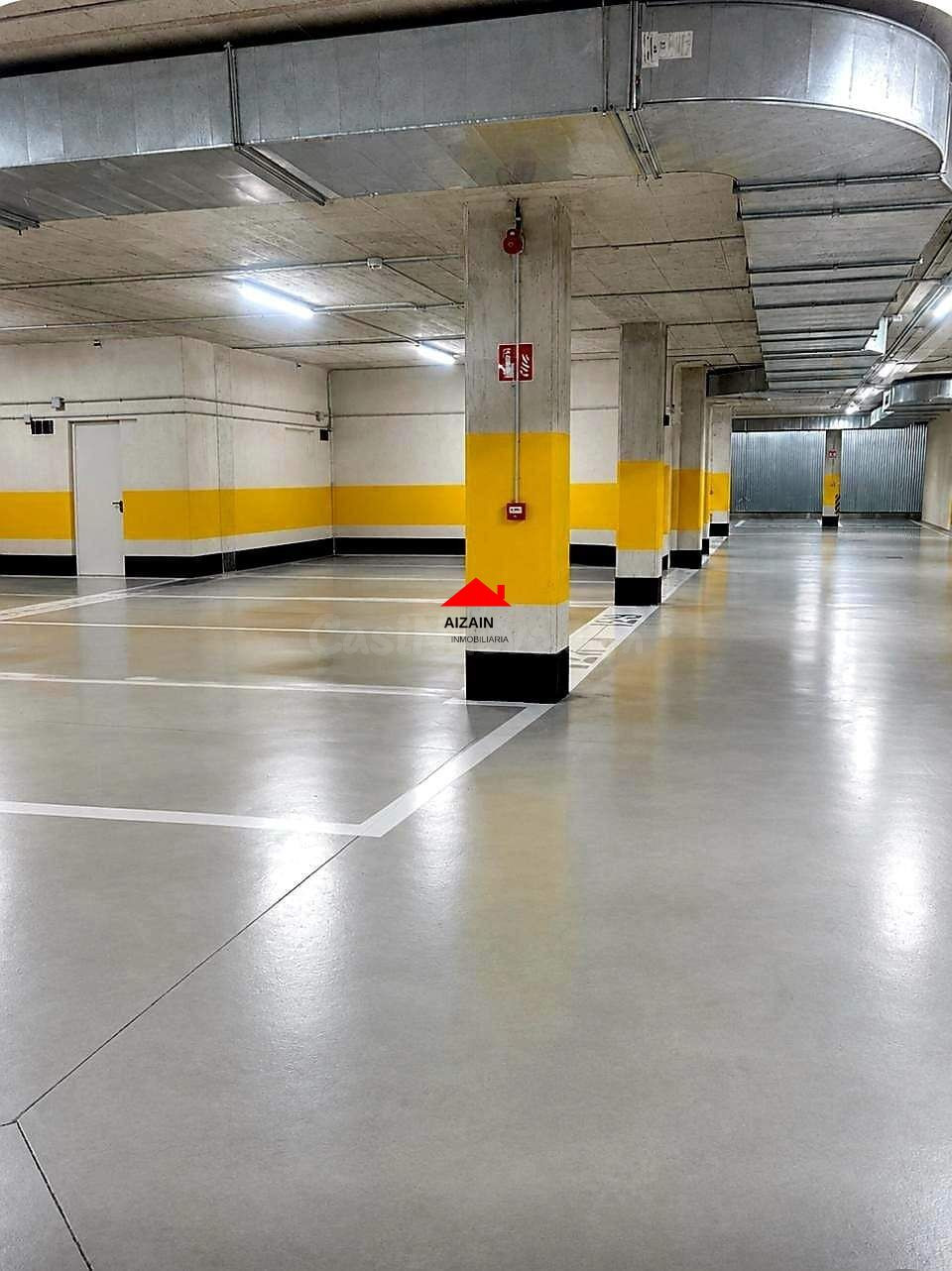 Oportunidad en Sarriko! Plaza de garaje amplia en Avda.Zaran - foto 4