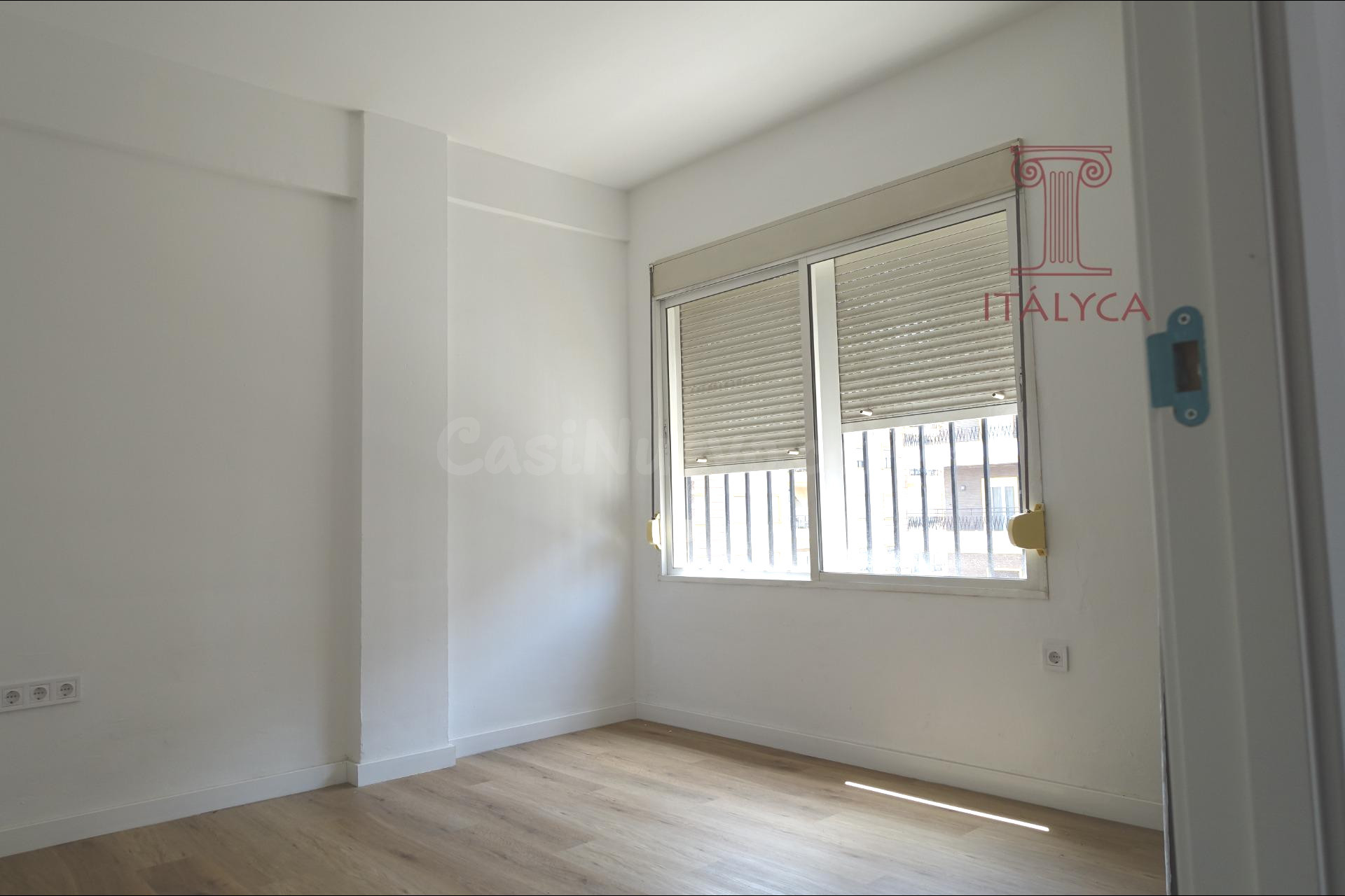 Piso de tres dormitorios con terraza en Virgen de Luján - foto 4