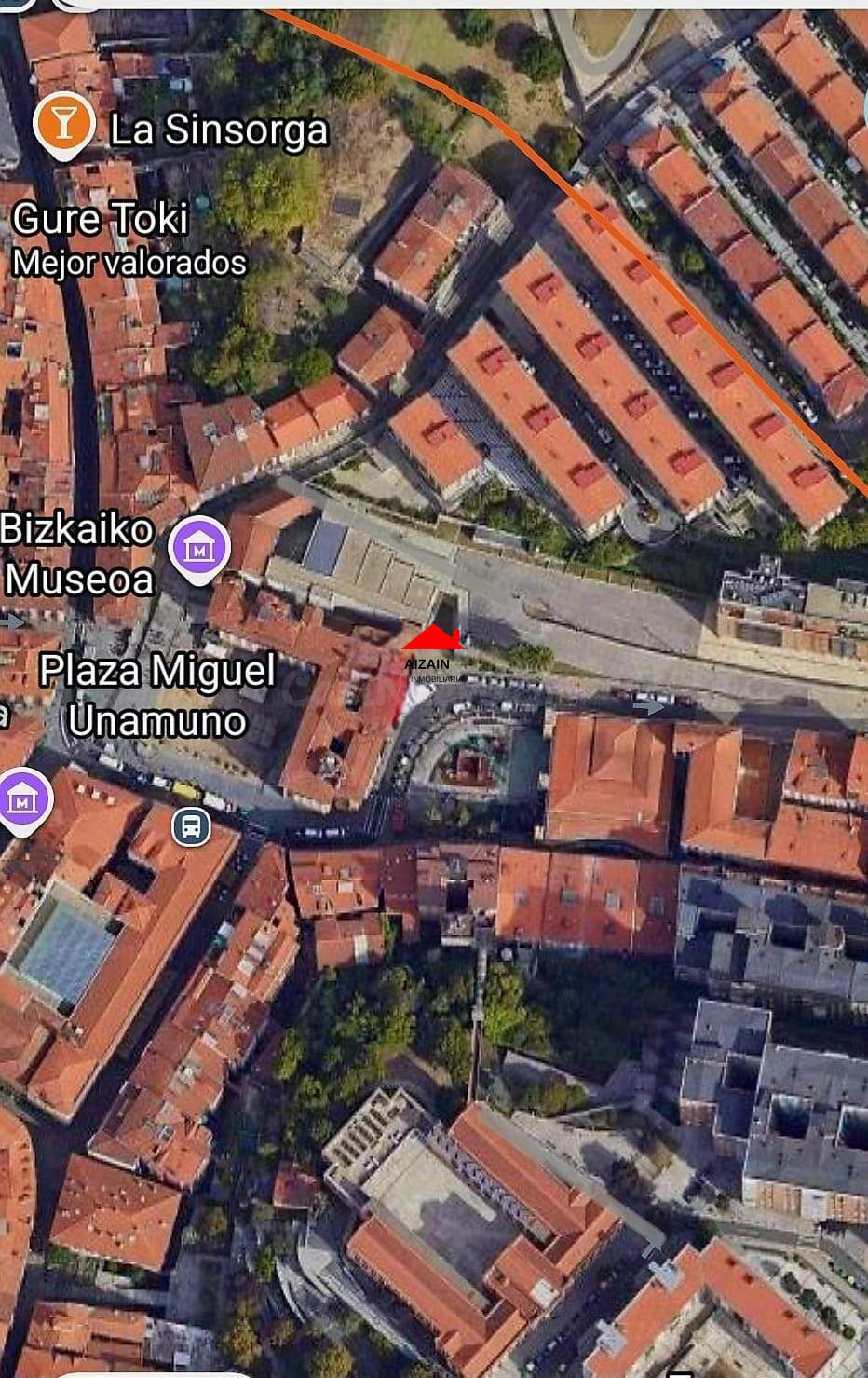 Estupenda parcela de garaje en la calle Prim