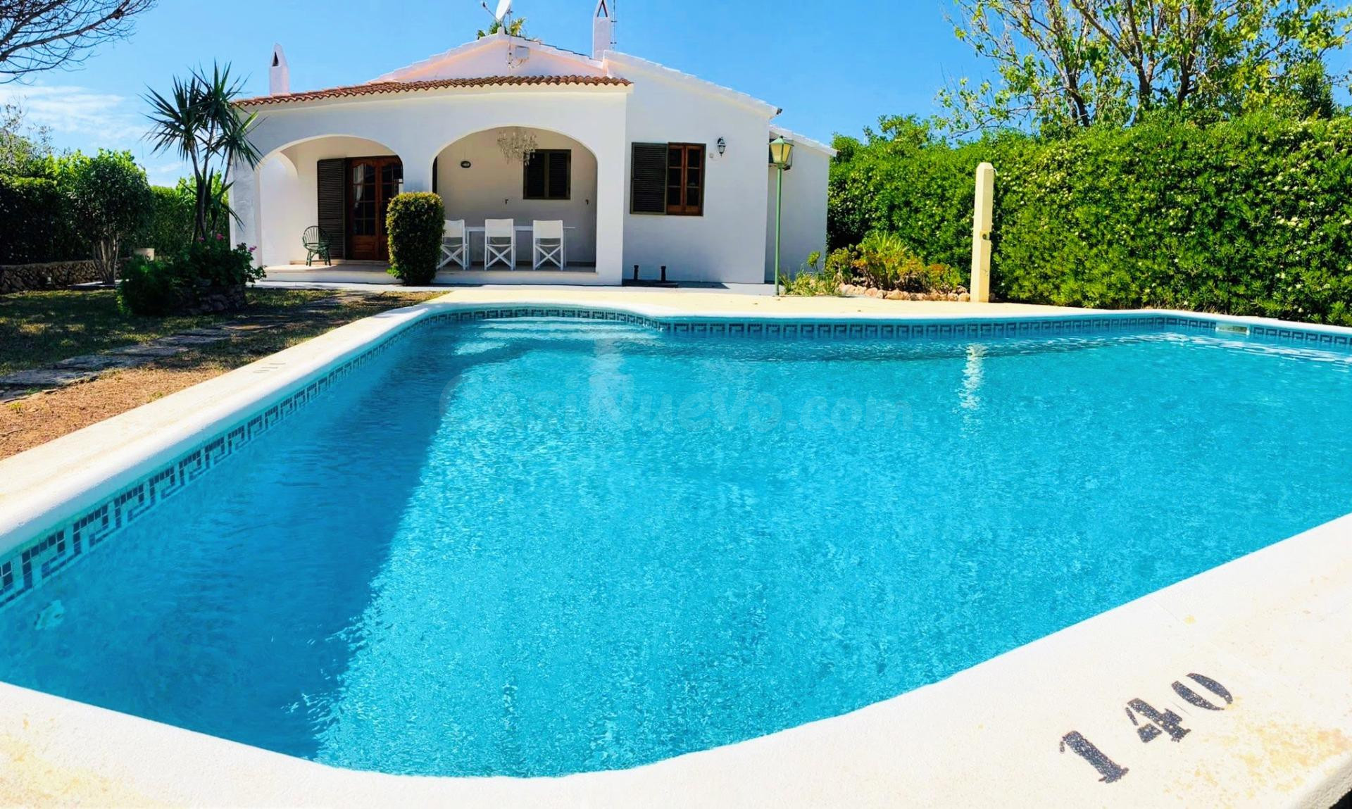 Chalet con licencia turística en Ciutadella de Menorca - foto 2