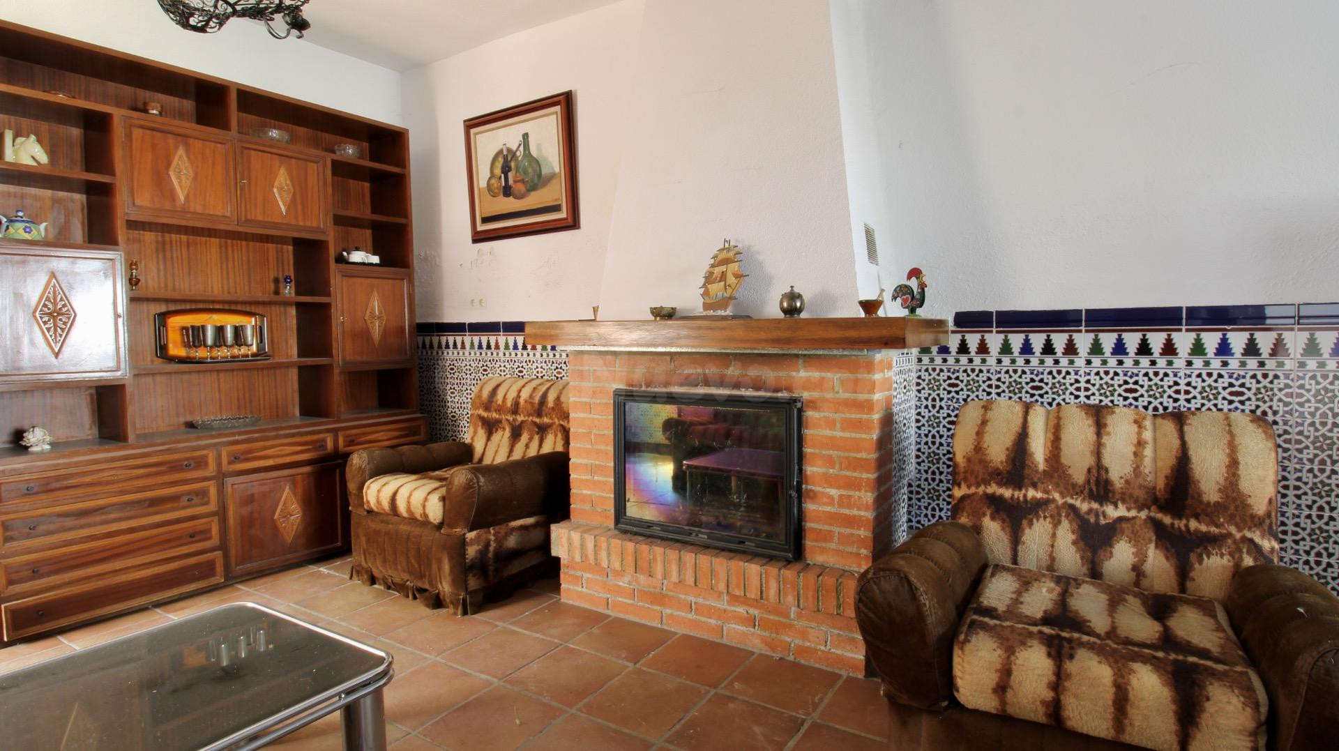 CASA DE 224 M2 CONSTRUIDOS, 5 DORMITORIOS, PATIO Y TERRAZA – - foto 5