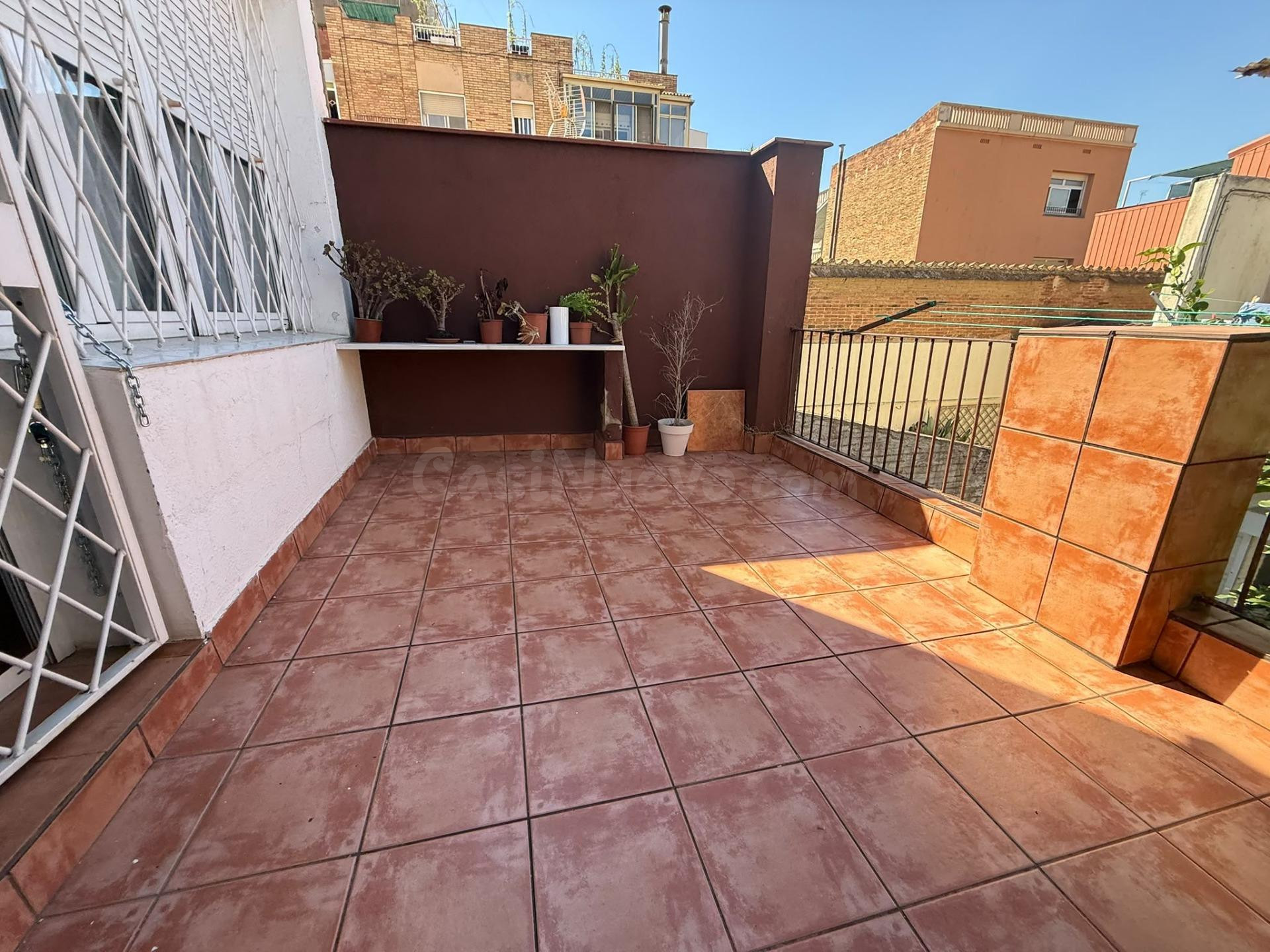 ESPECTACULAR PISO EN EL PRAT DE LLOBREGAT CON TERRAZA