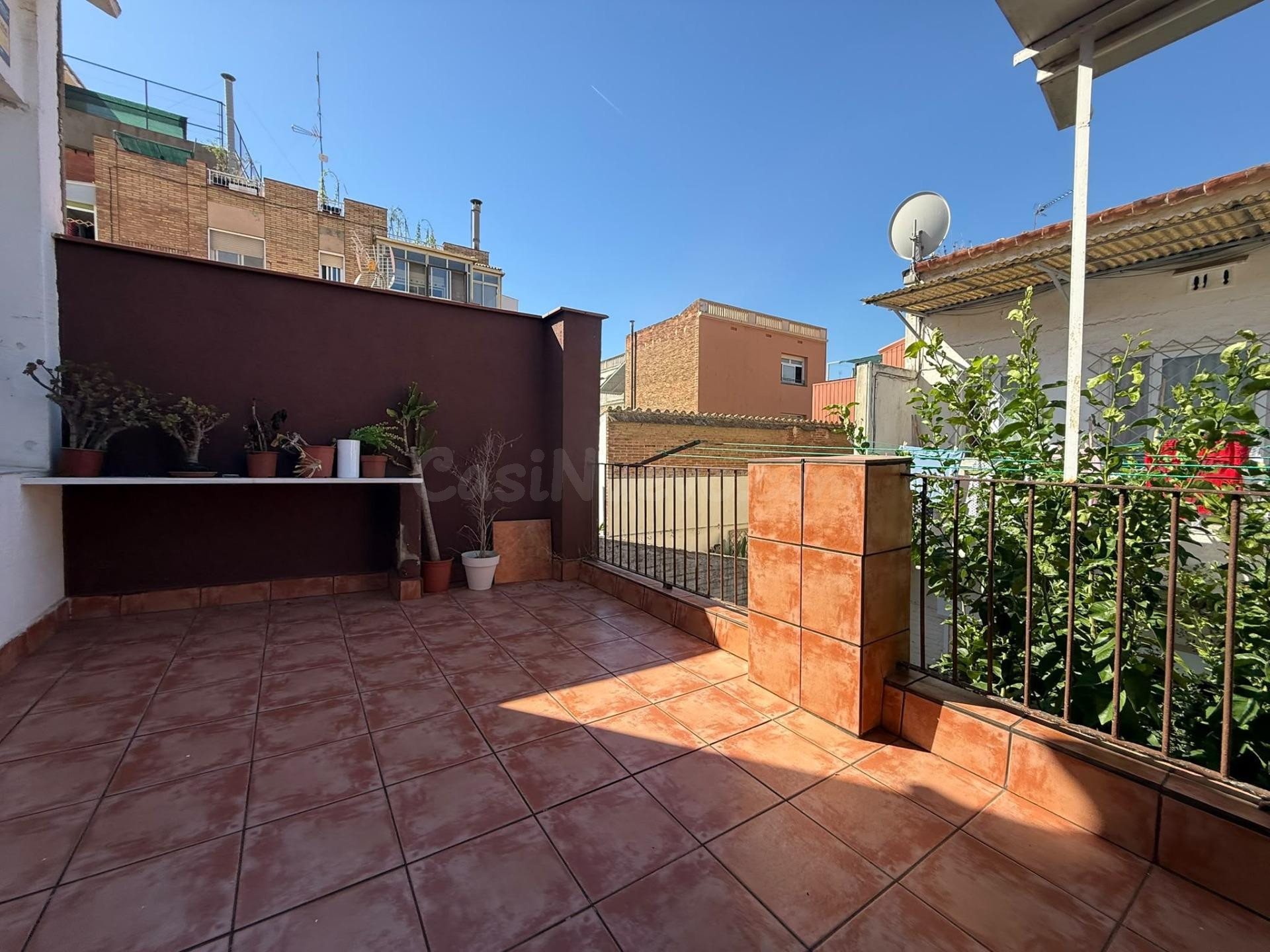 ESPECTACULAR PISO EN EL PRAT DE LLOBREGAT CON TERRAZA - foto 2