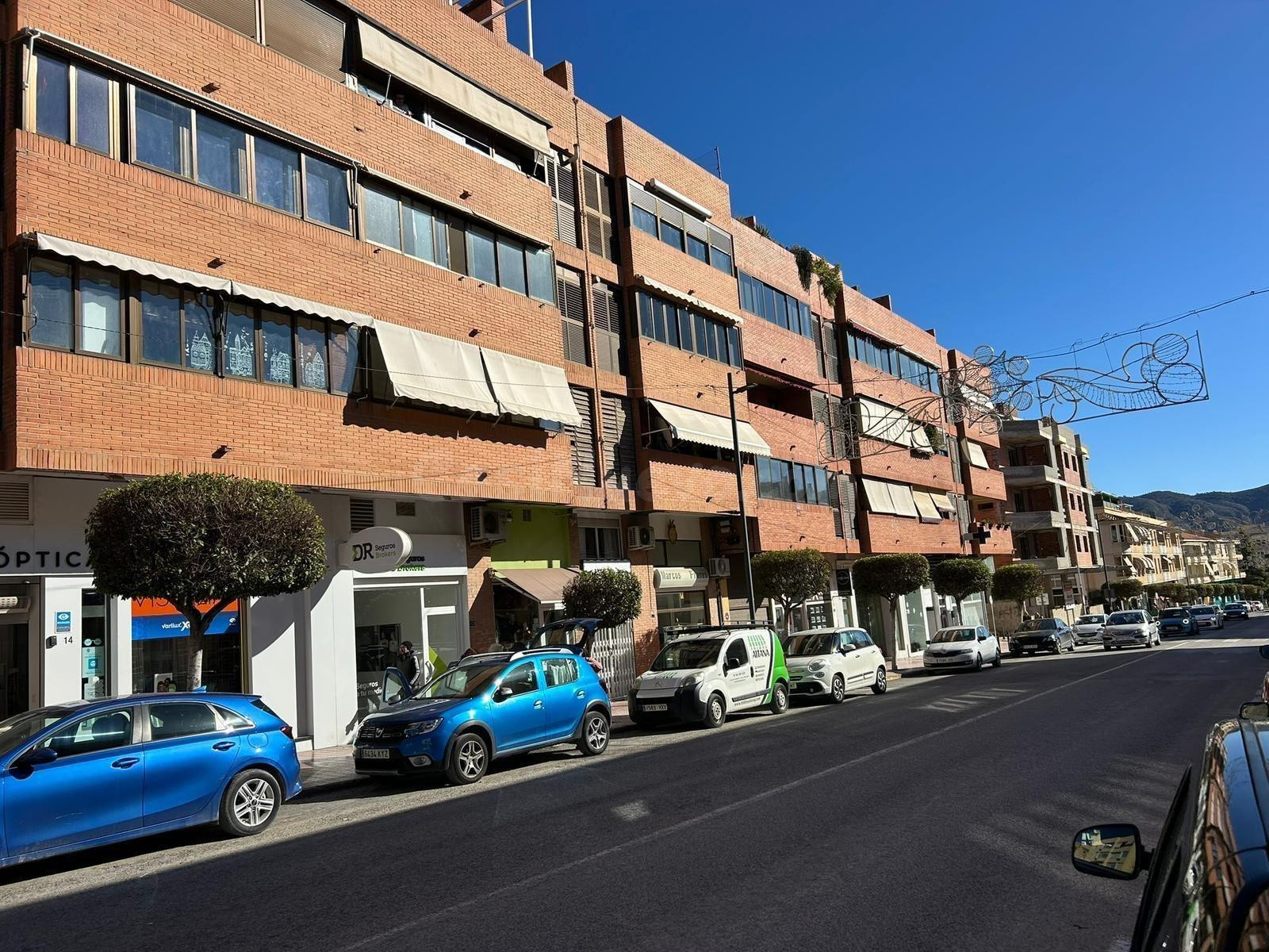 Se vende piso centrico en Alfaz de Pi con plaza de Parking