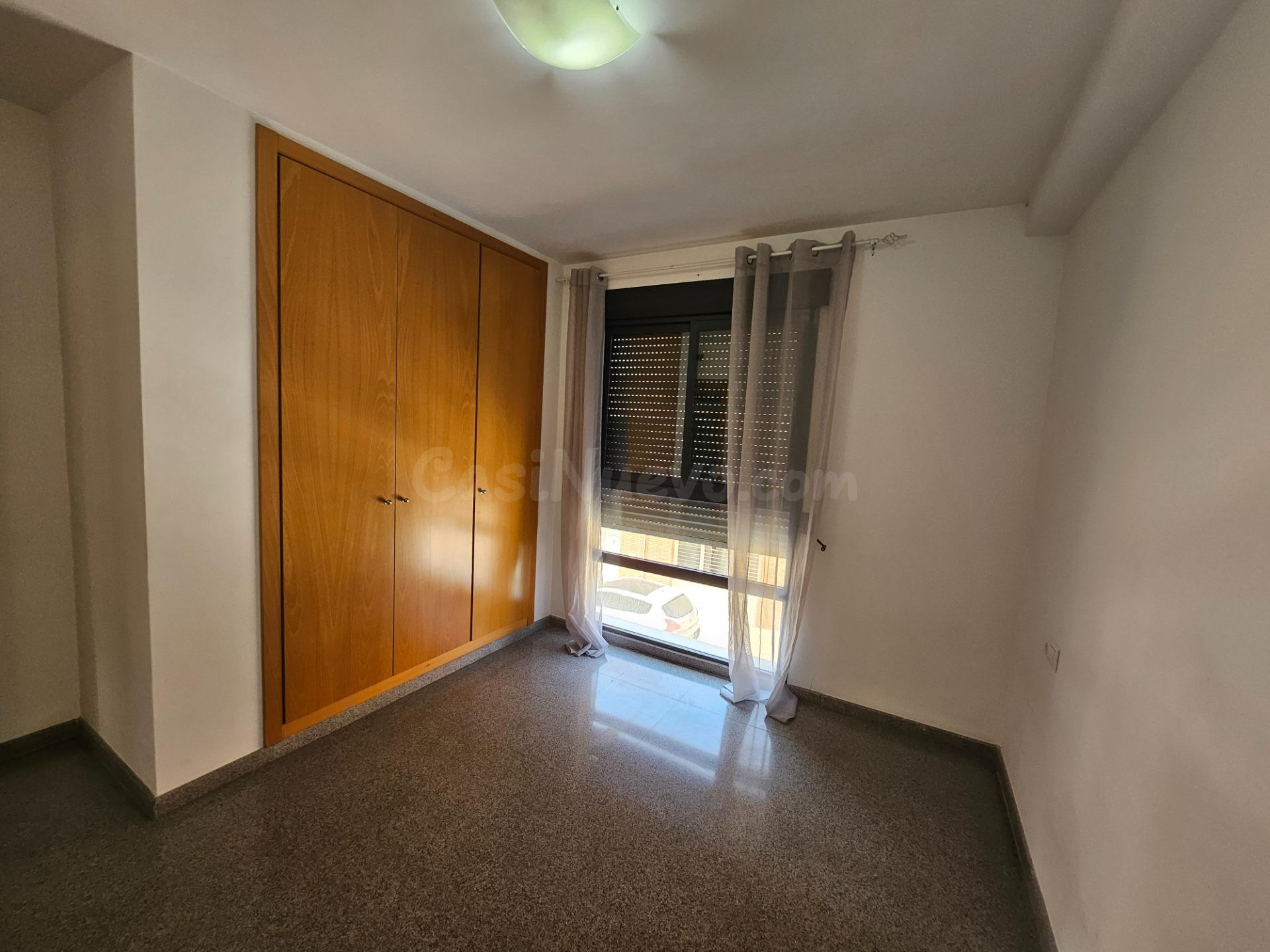 PISO ALQUILER SIN MUEBLES - foto 4