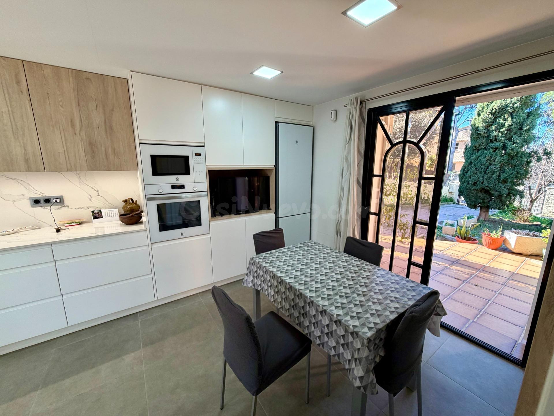 Chalet independiente reformado en Monte Real (Torrent) con a - foto 2