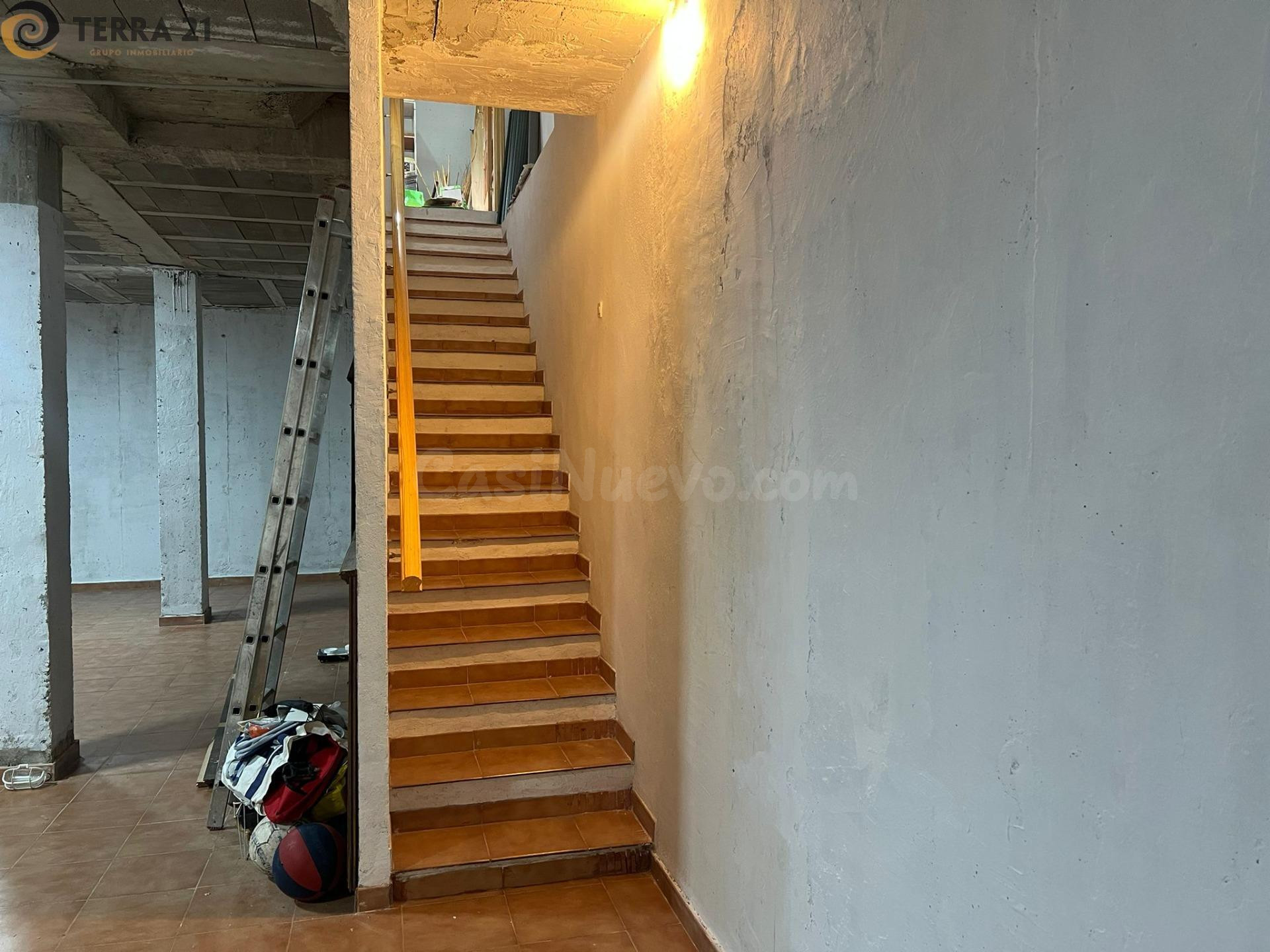 CHALET EN JABALCUZ CON ESPACIOS ÚNICOS - foto 4