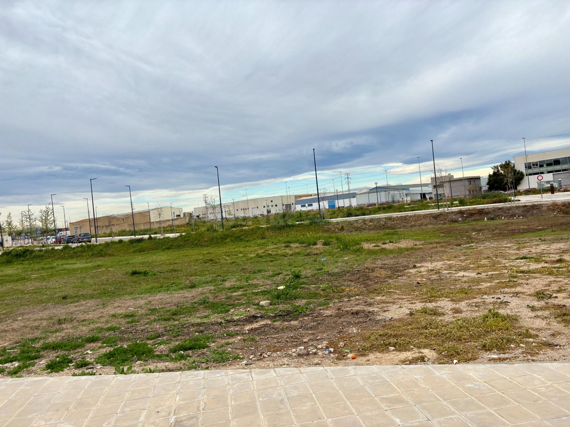 Solar en venta en zona residencial de Silla - foto 3