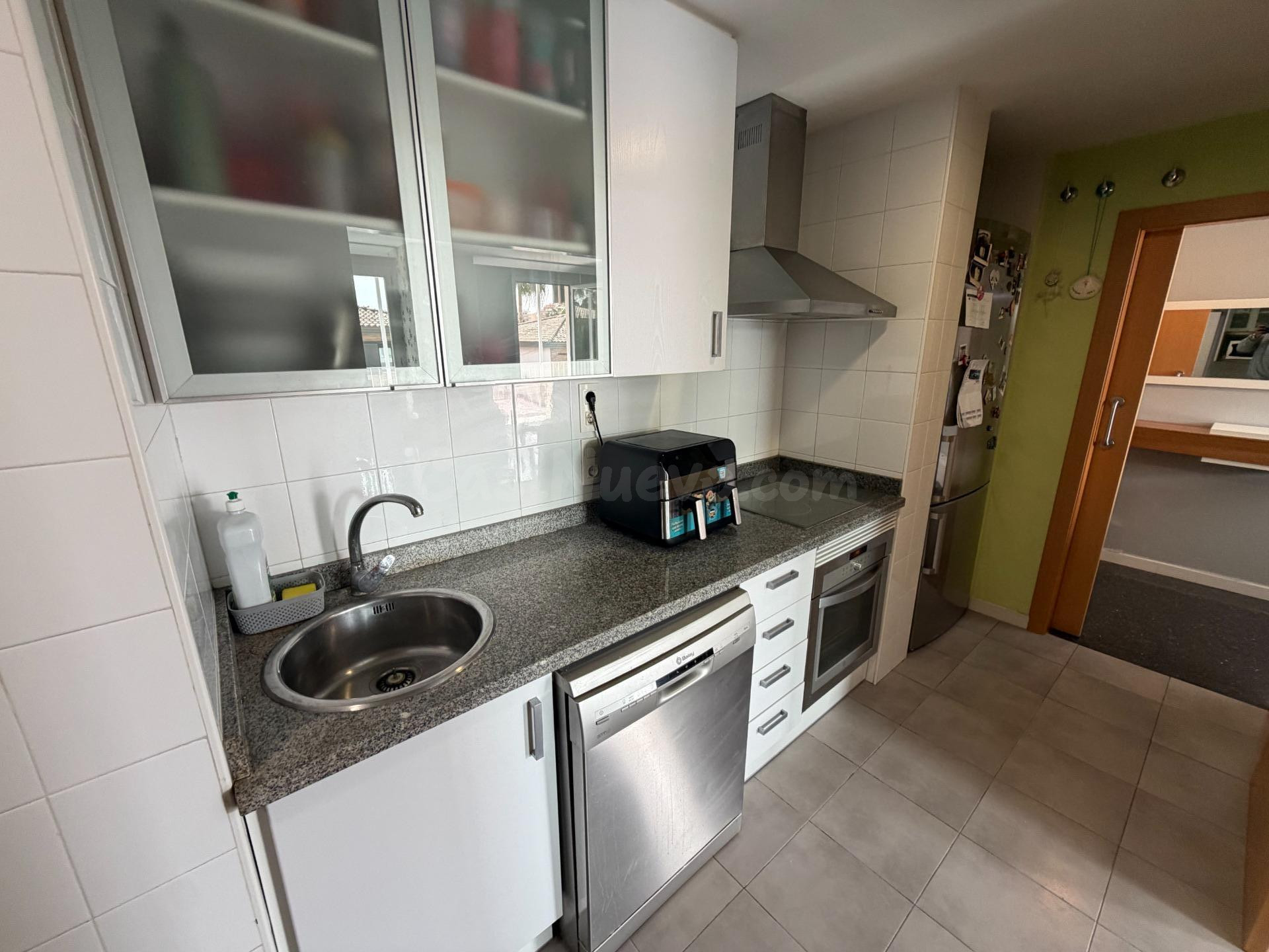 Piso amplio con gran balcón y plaza de garaje – VPORG vigent - foto 5