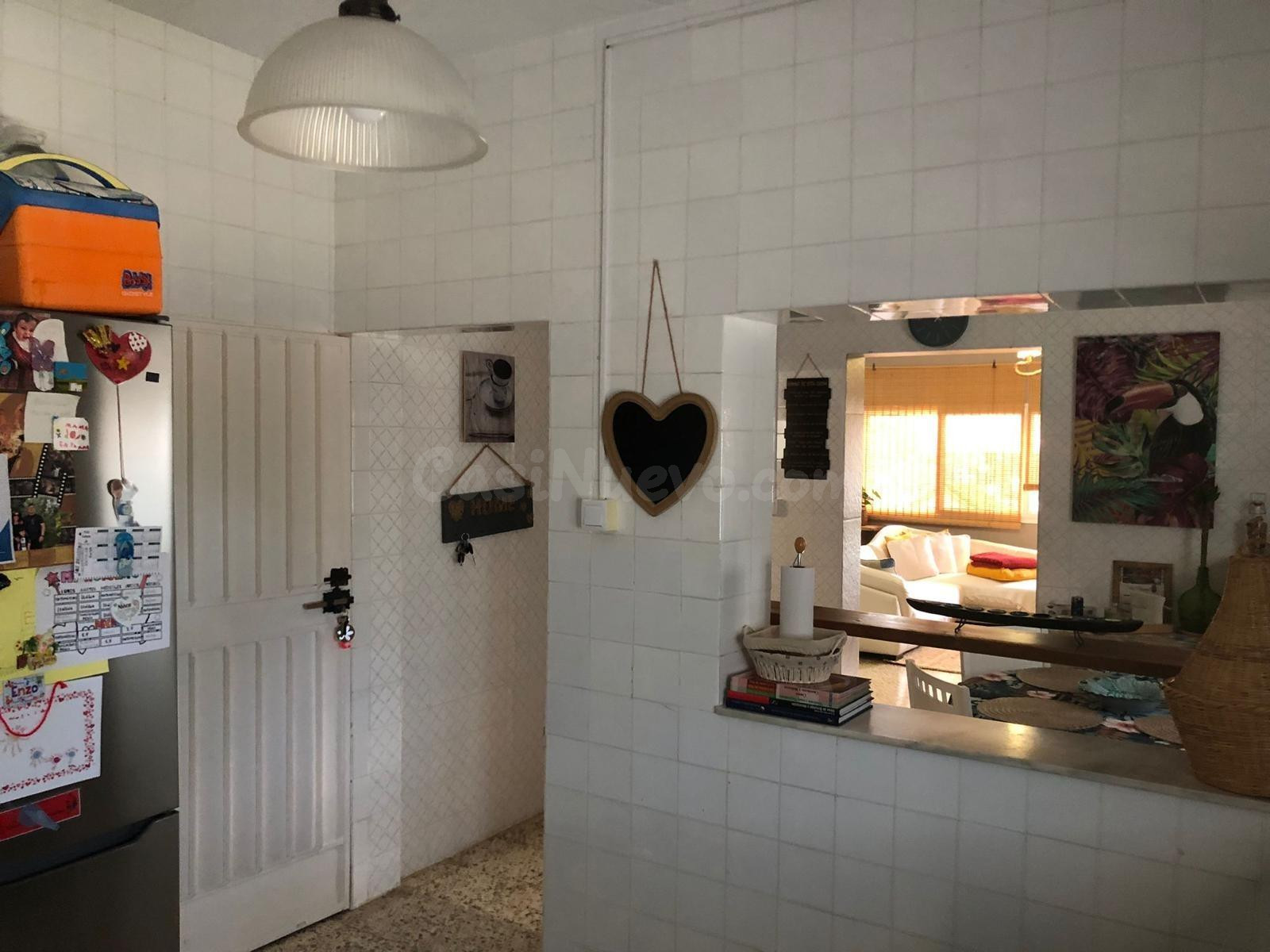Chalet independiente en La Urbanización Las Nieves - foto 4