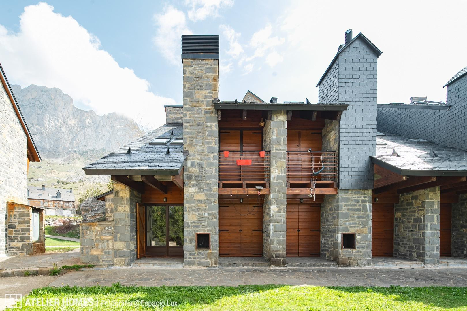 Chalet en La Aldea de Formigal - R6